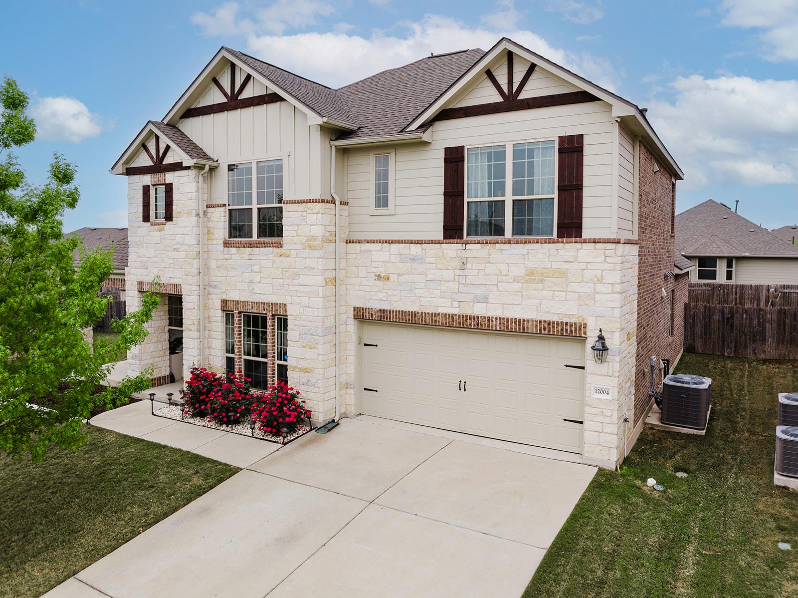 Listing photo 1 of 12004  Manarola Dr