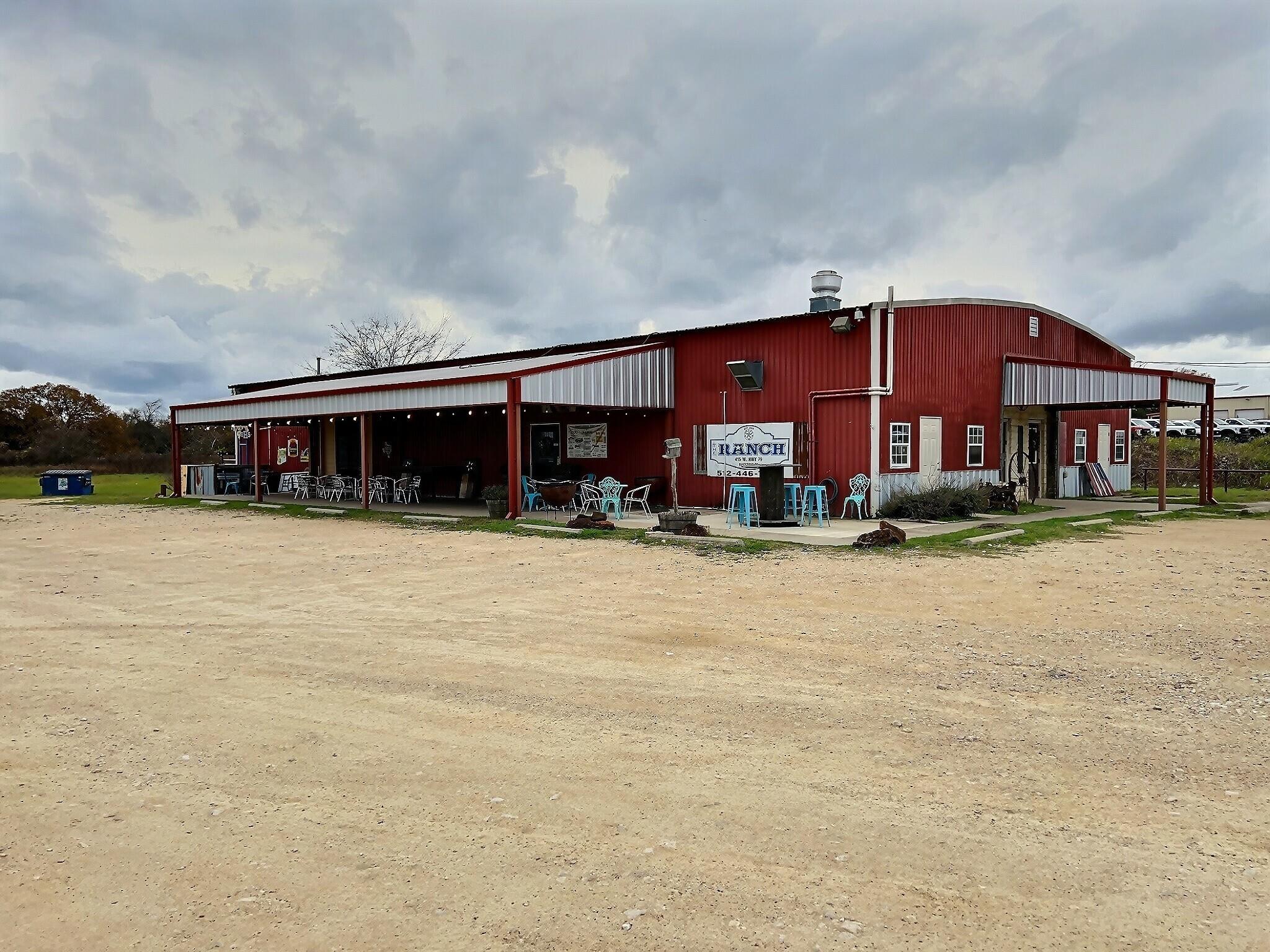 Listing photo 1 of 415 W S. US Highway 79 Hwy
