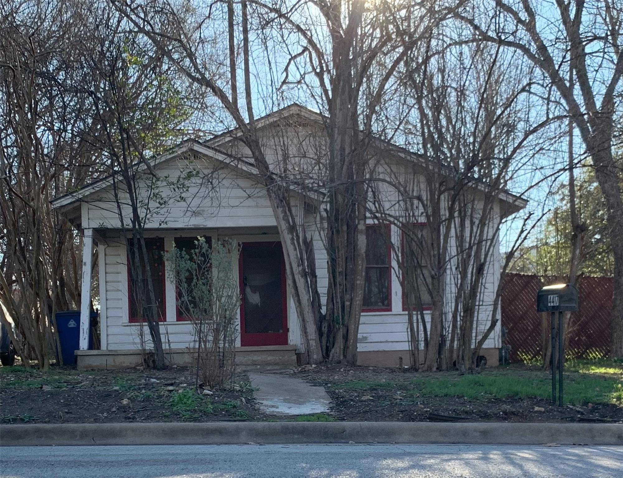Listing photo 1 of 4417  Garnett St