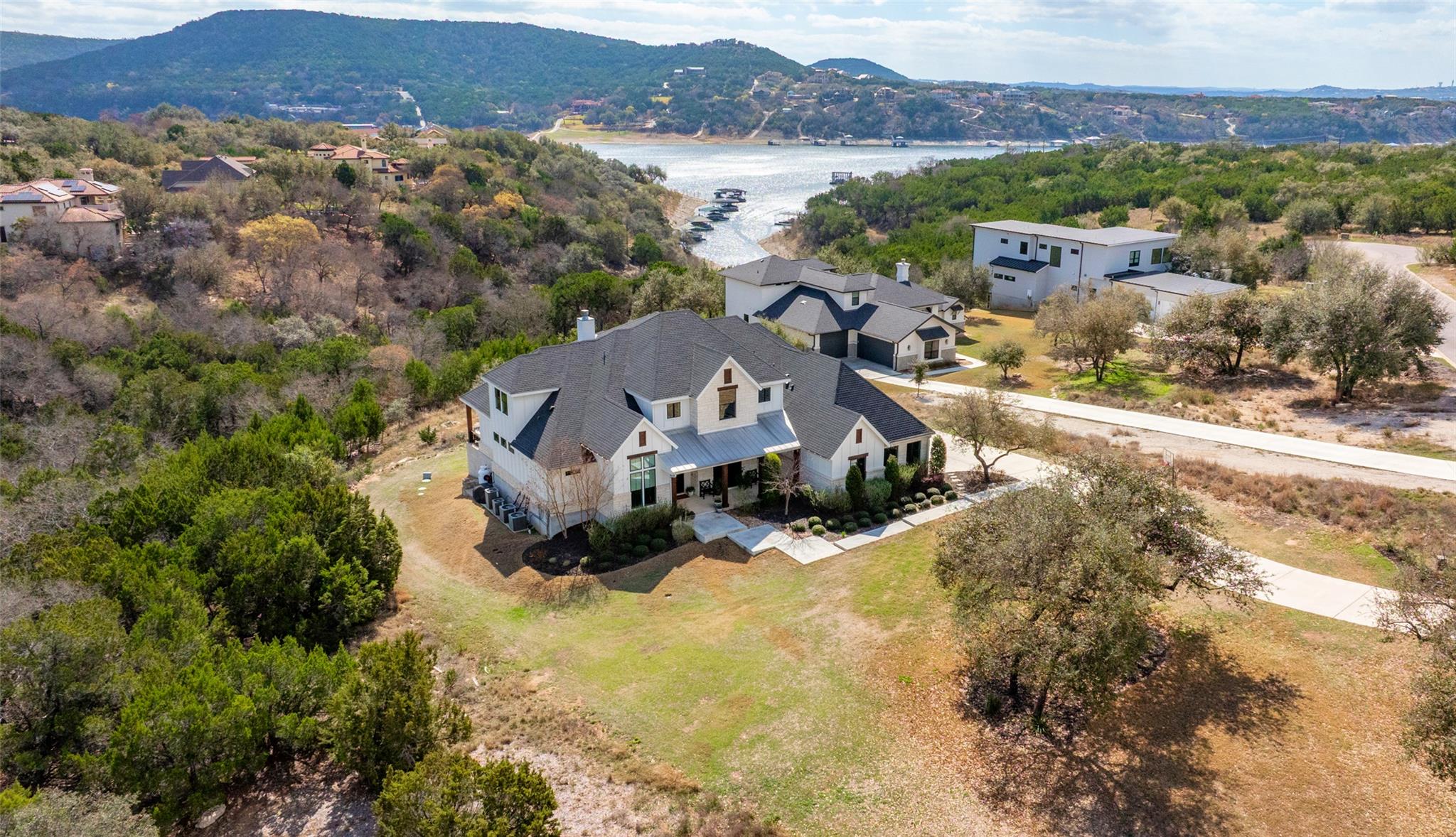 Listing photo 1 of 17701  Hunters Hollow None