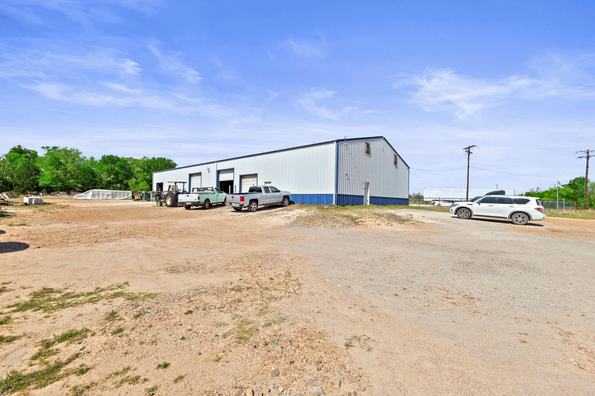 Listing photo 1 of 121  James Hoskins Ln