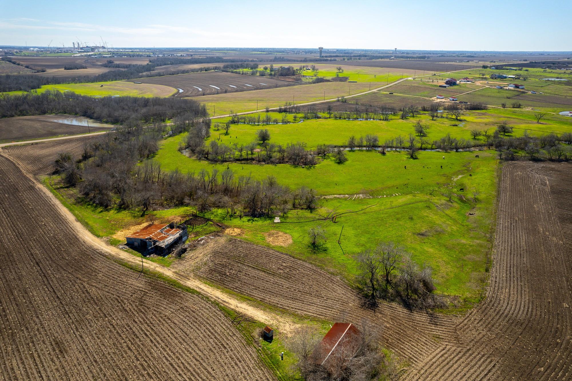 Listing photo 1 of 901  County Road 398 None