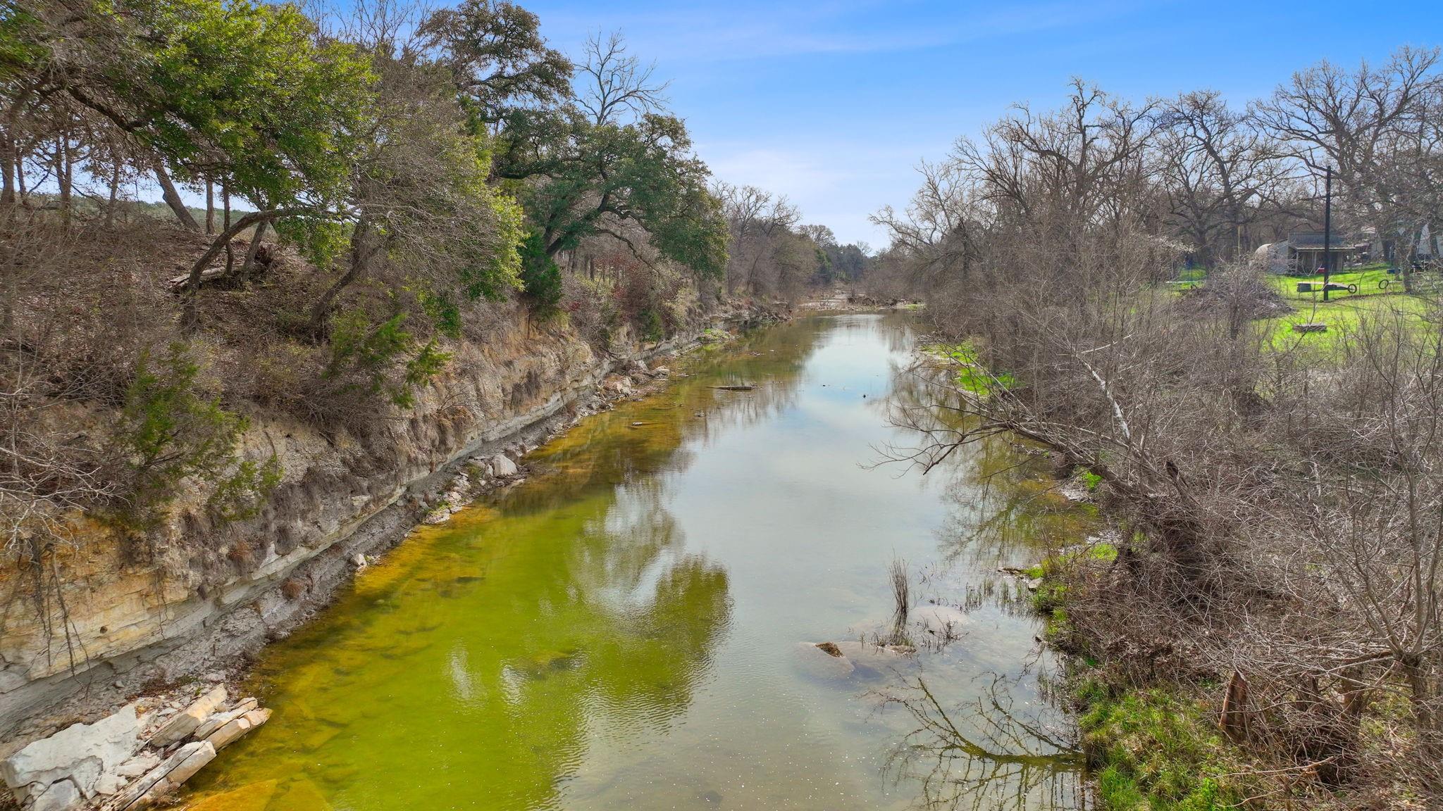 Listing photo 1 of 1395  CR 207 Rd