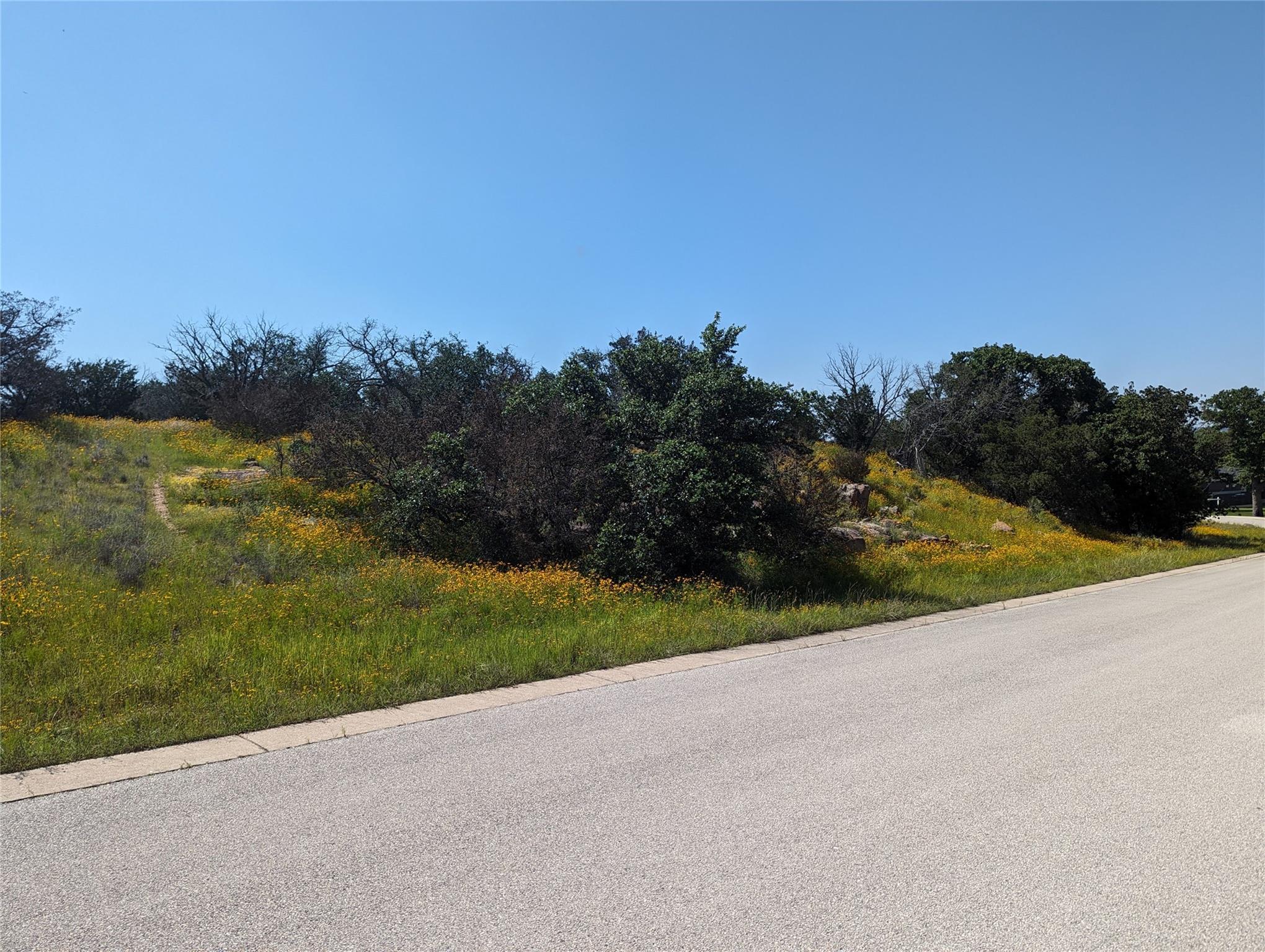 Listing photo 1 of 79  Peninsula Dr