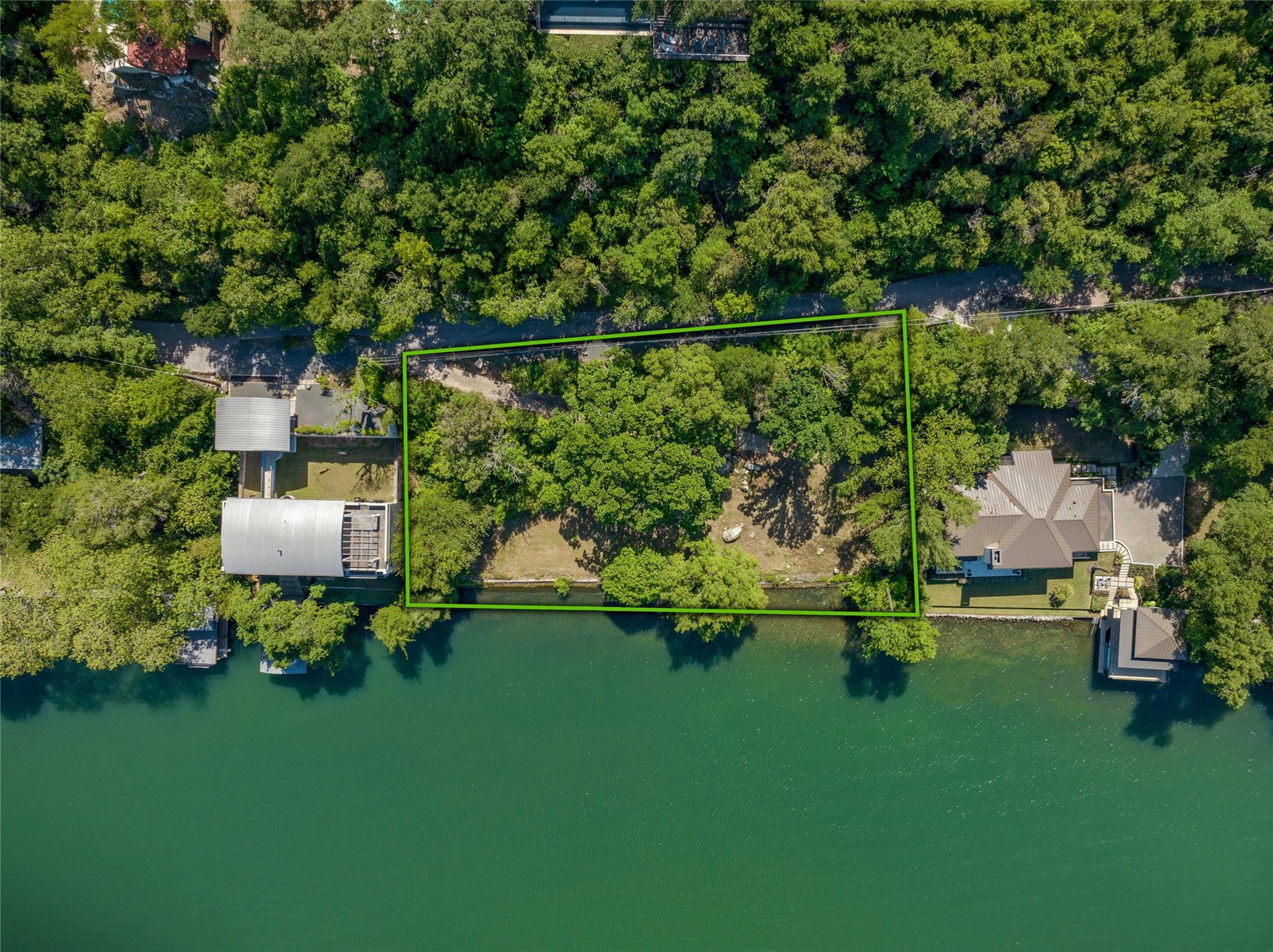 Listing photo 1 of 4200  Rivercrest Dr