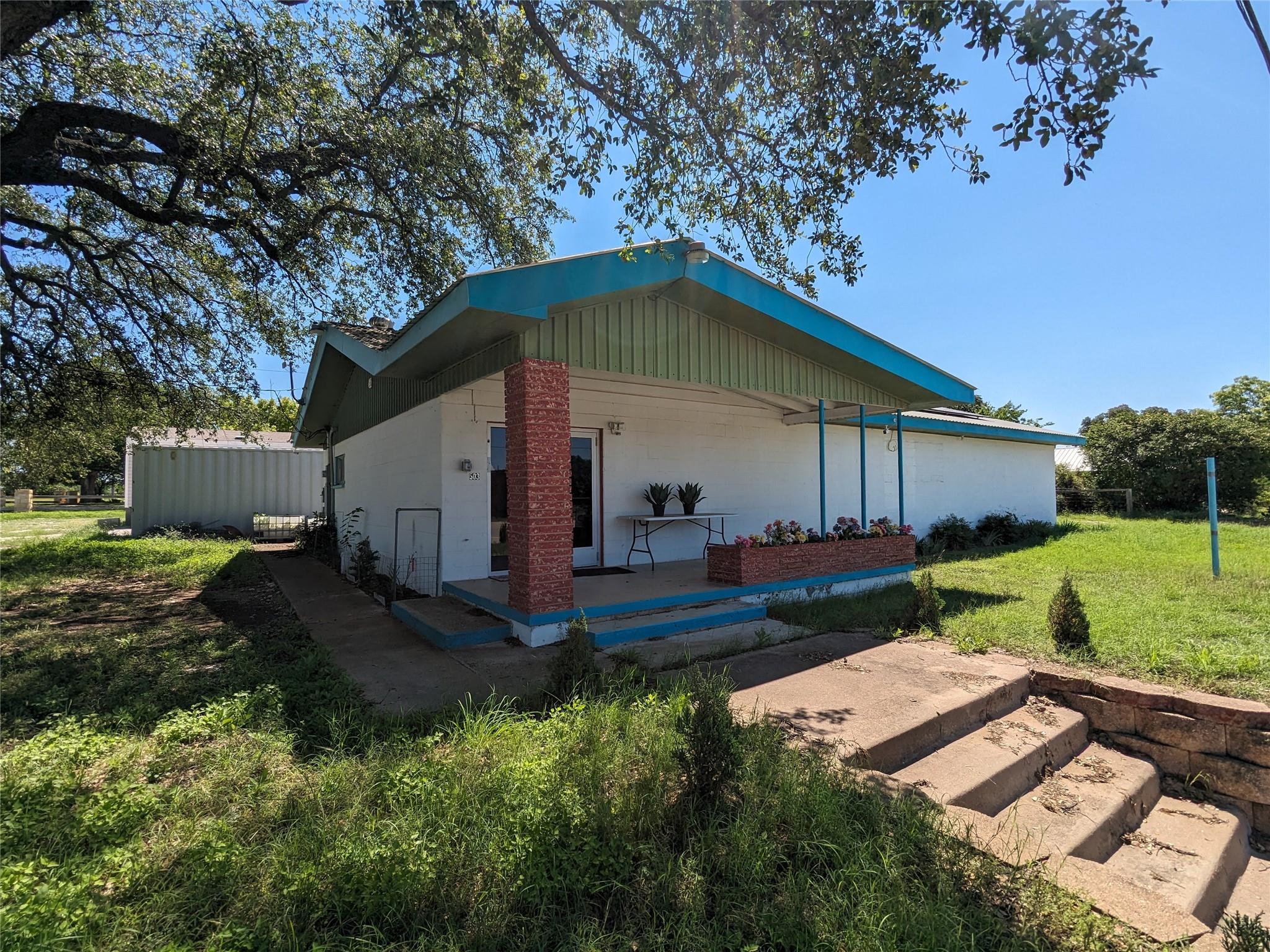 Listing photo 1 of 503 S 4th St