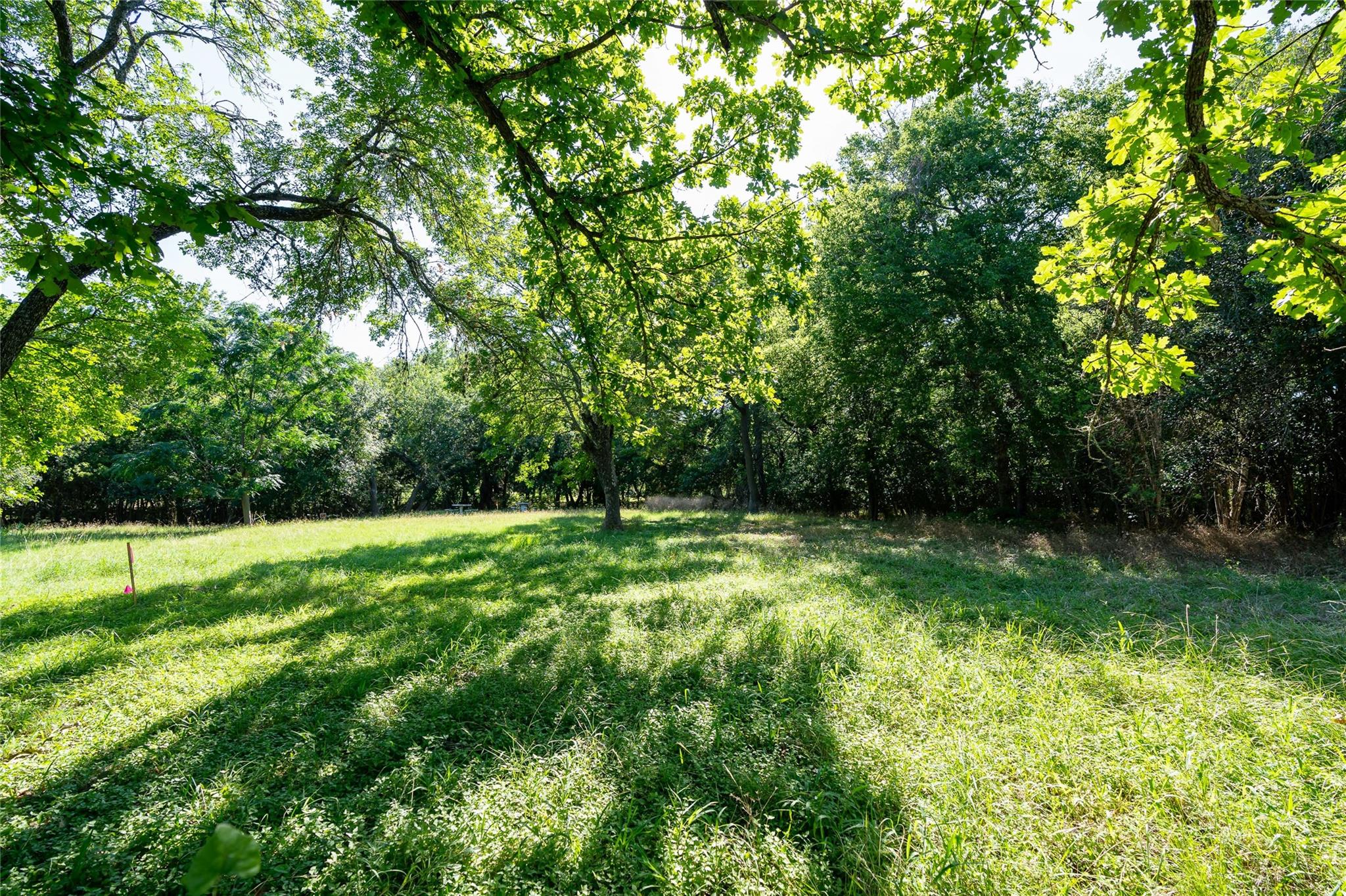 Listing photo 1 of 505 N Commerce St