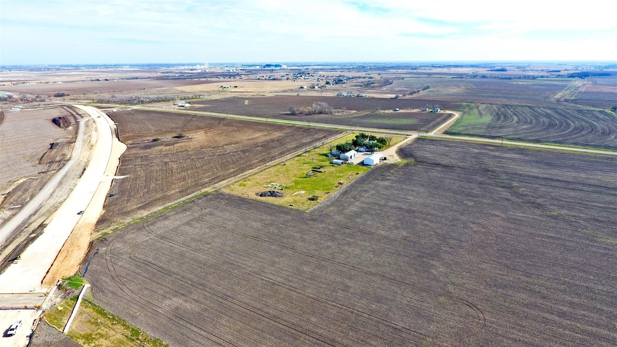 Listing photo 1 of 2550  Fm 3349 None