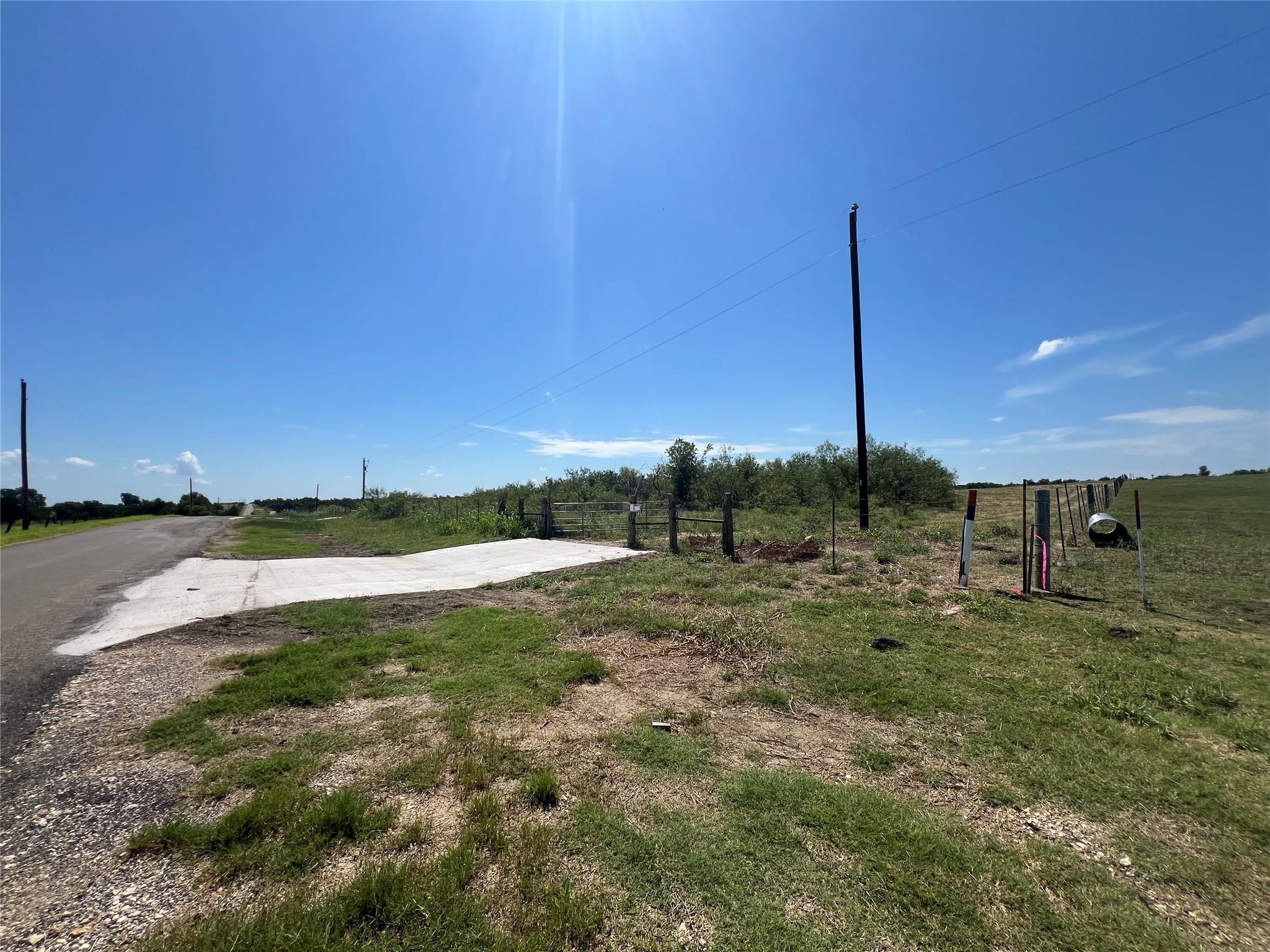 Listing photo 1 of 2600  CR 466 None