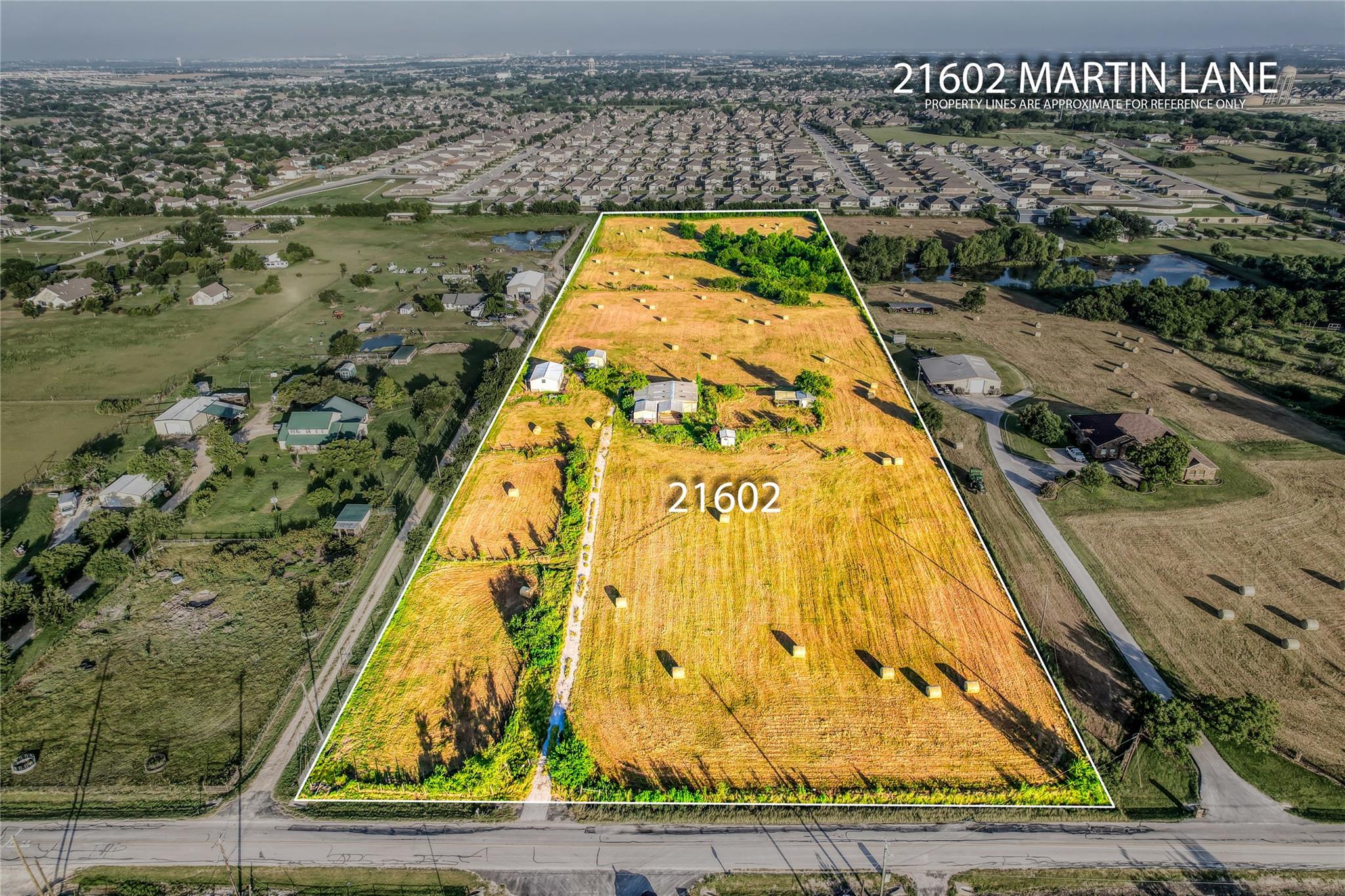 Listing photo 1 of 21602  Martin Ln