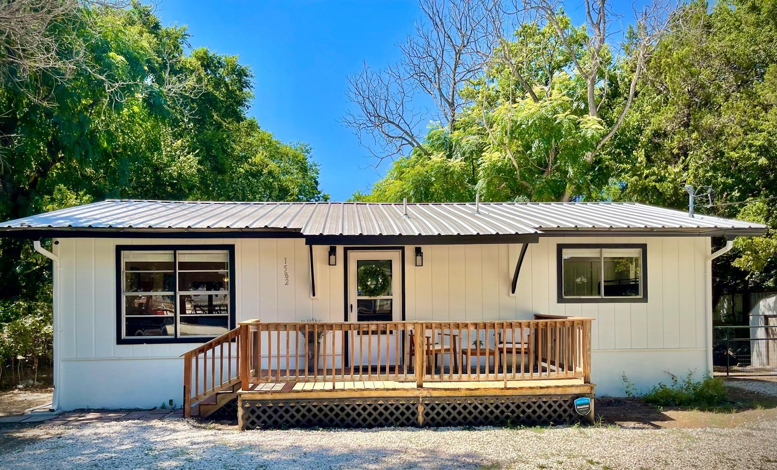 1582  Valley Dr 매물 사진 1