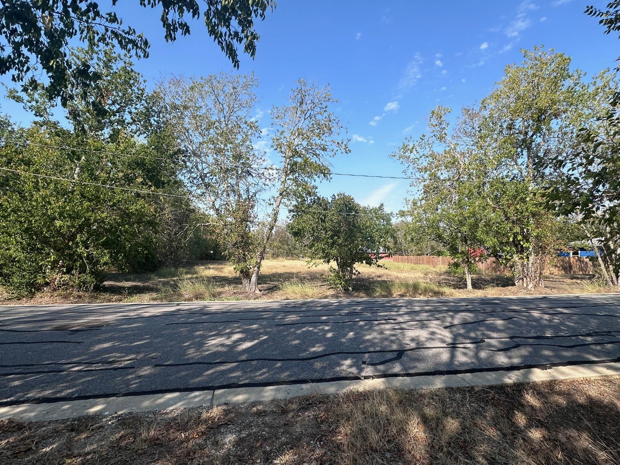 Listing photo 1 of 2204  Water St