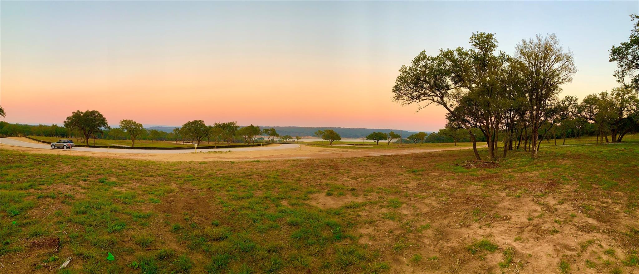 View of grassy yard
