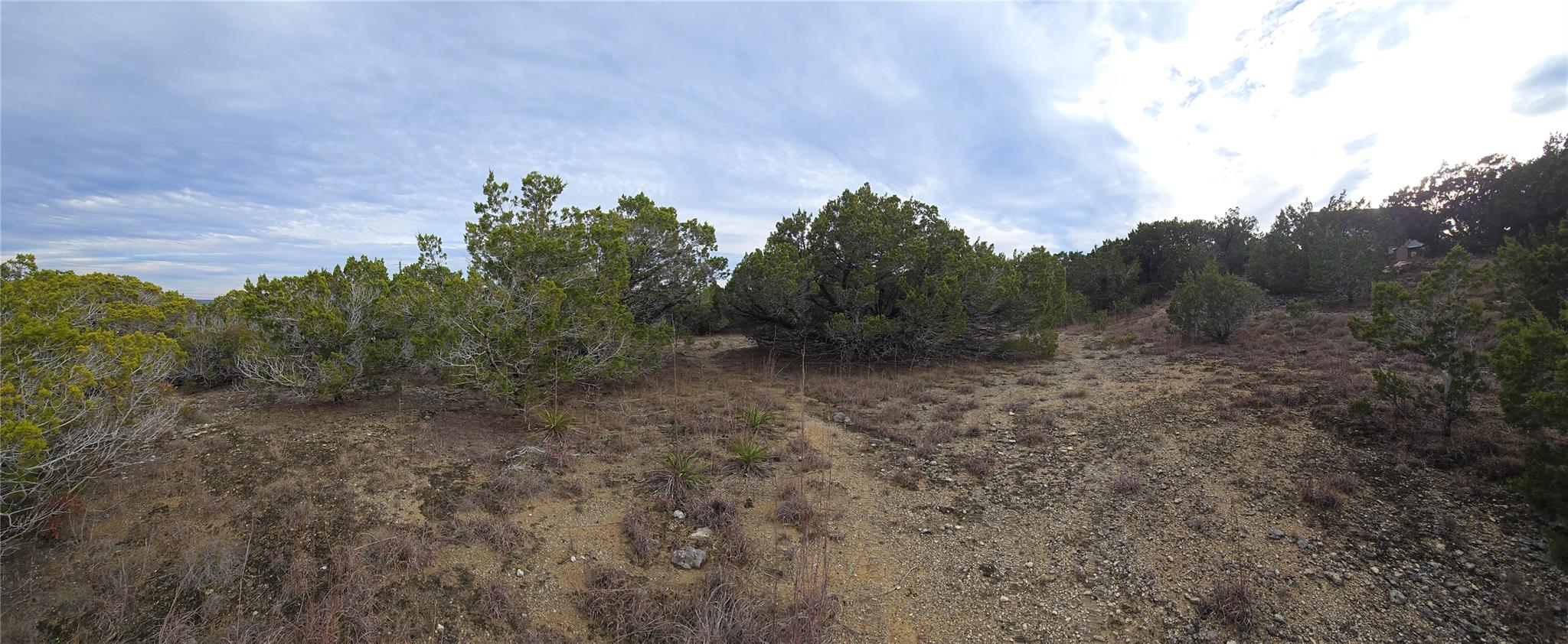 Listing photo 1 of 15101  Foy Dr