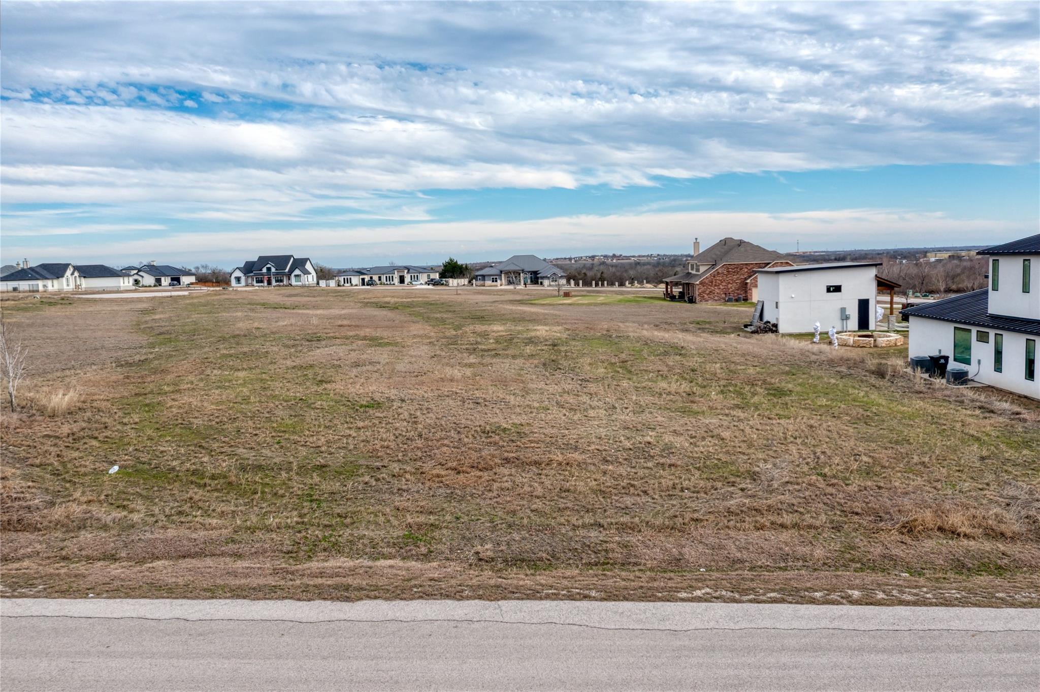 Listing photo 1 of 7781  Newman Blvd