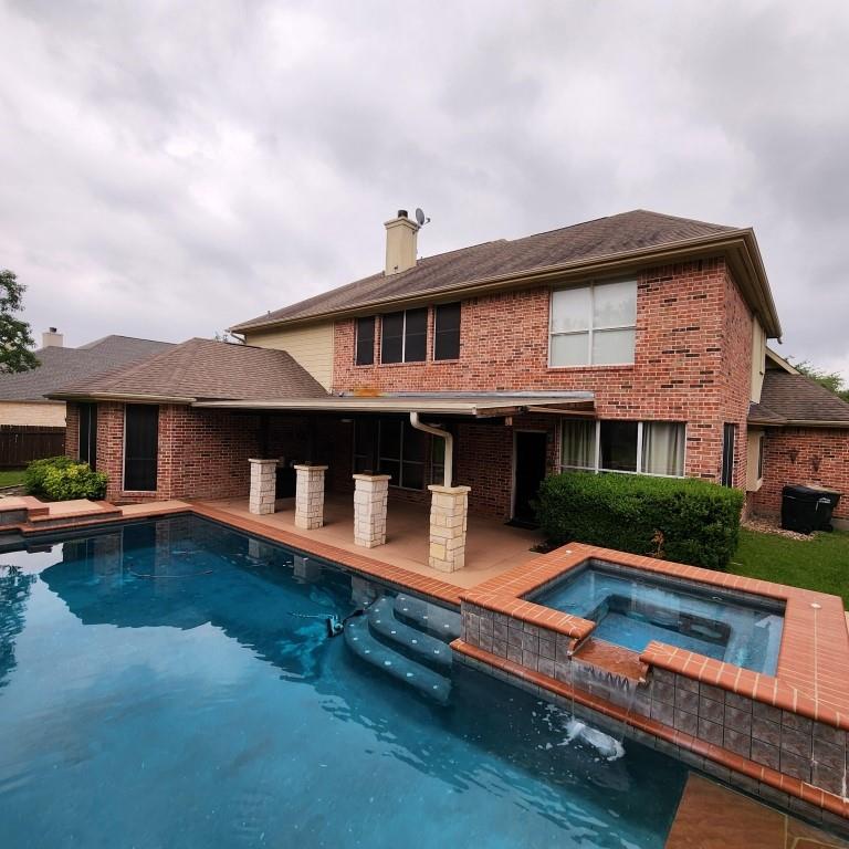Ảnh nhà đang rao bán 1 của 11710  Uplands Ridge Dr