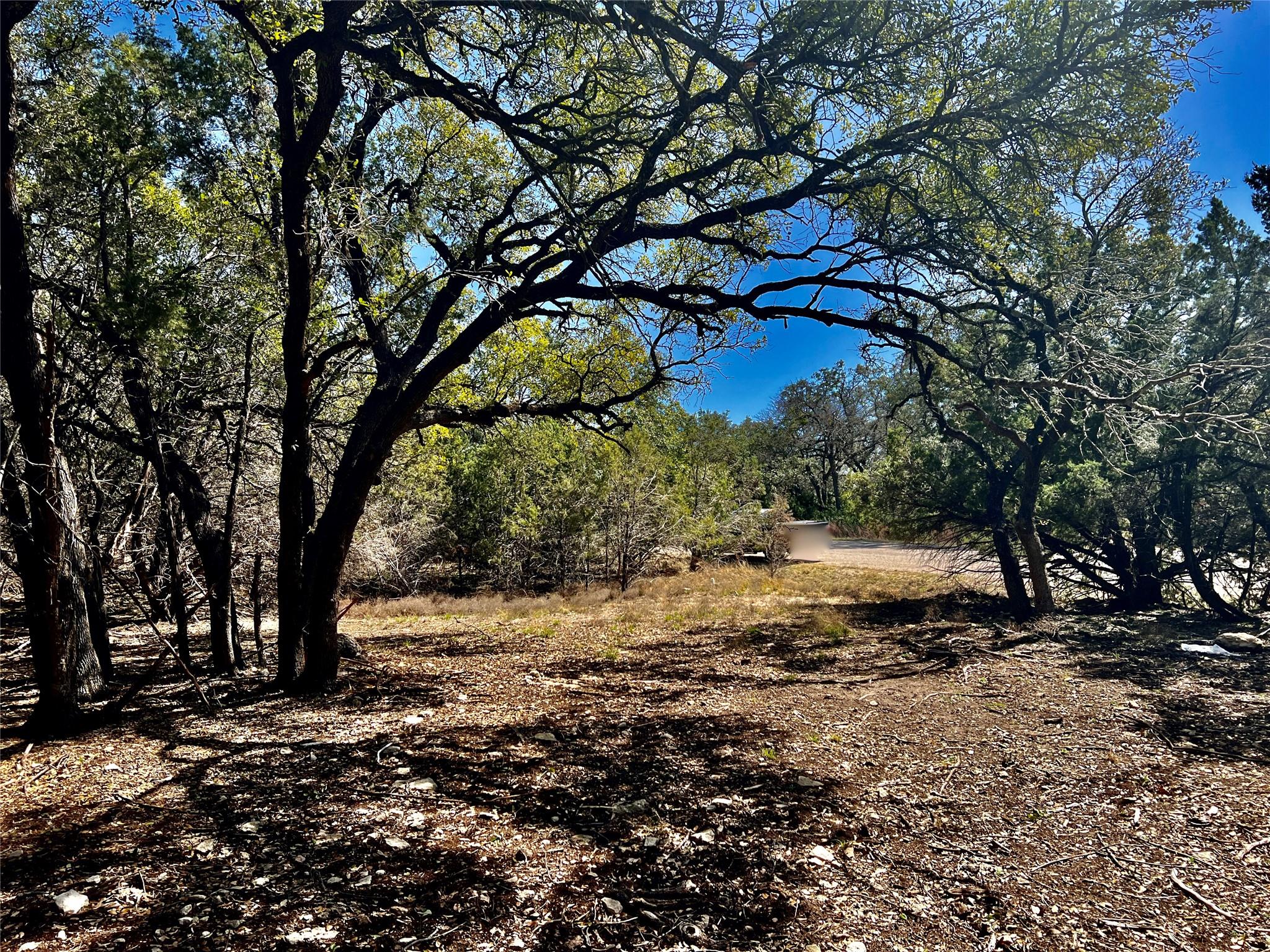 Listing photo 1 of 21300  HIGHLAND LAKE Dr