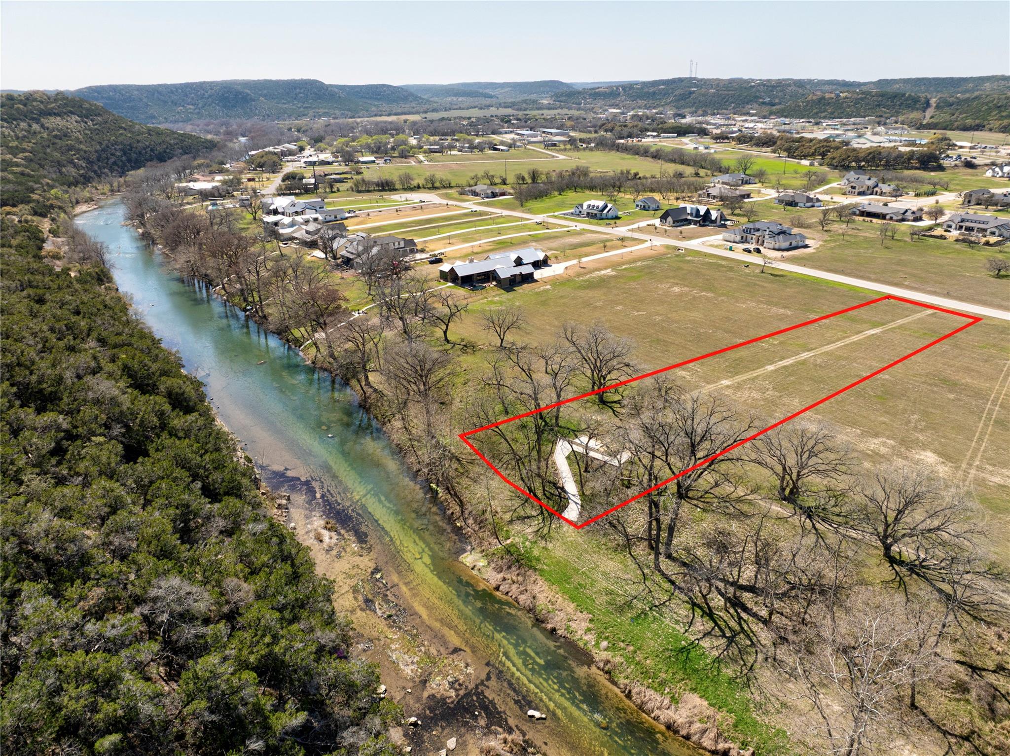 Listing photo 1 of 865  Bingham Ln