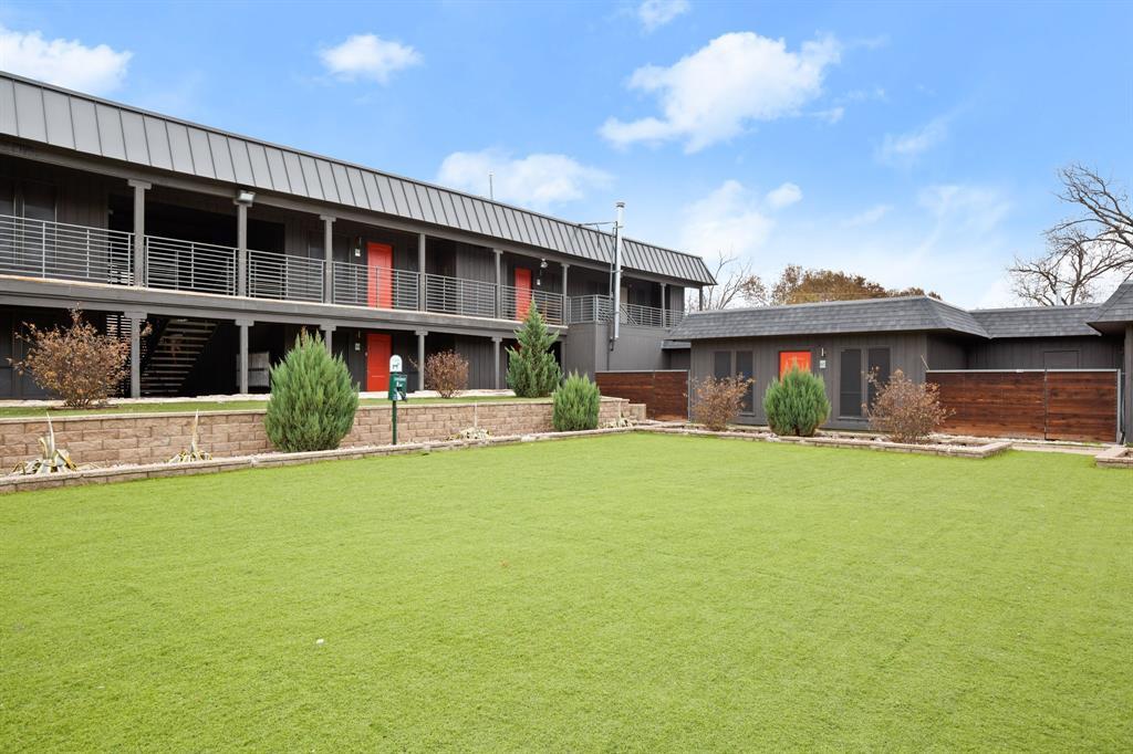 Listing photo 1 of 6509  Berkman Dr  #111