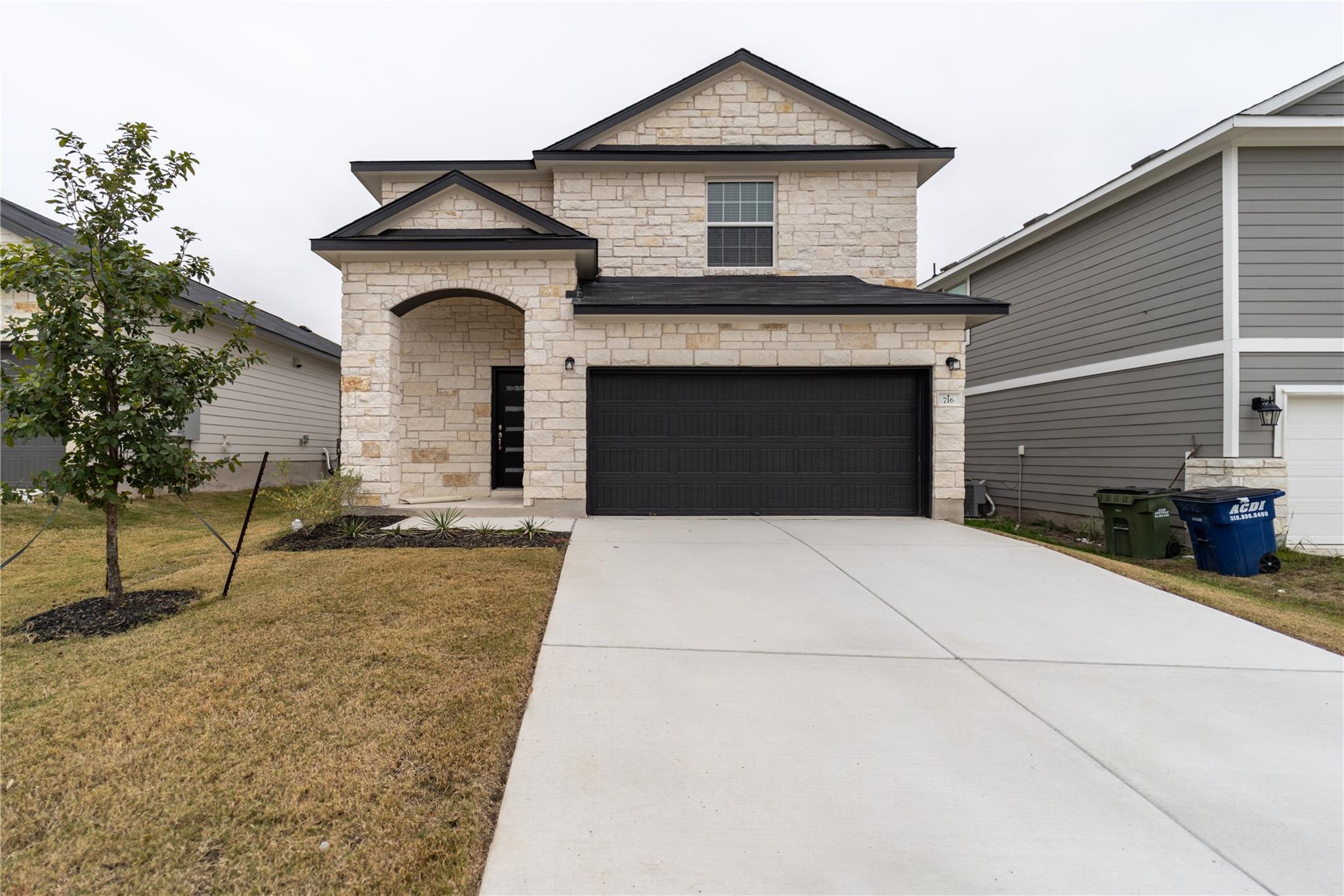 Listing photo 1 of 716  Barbary Coast Ln