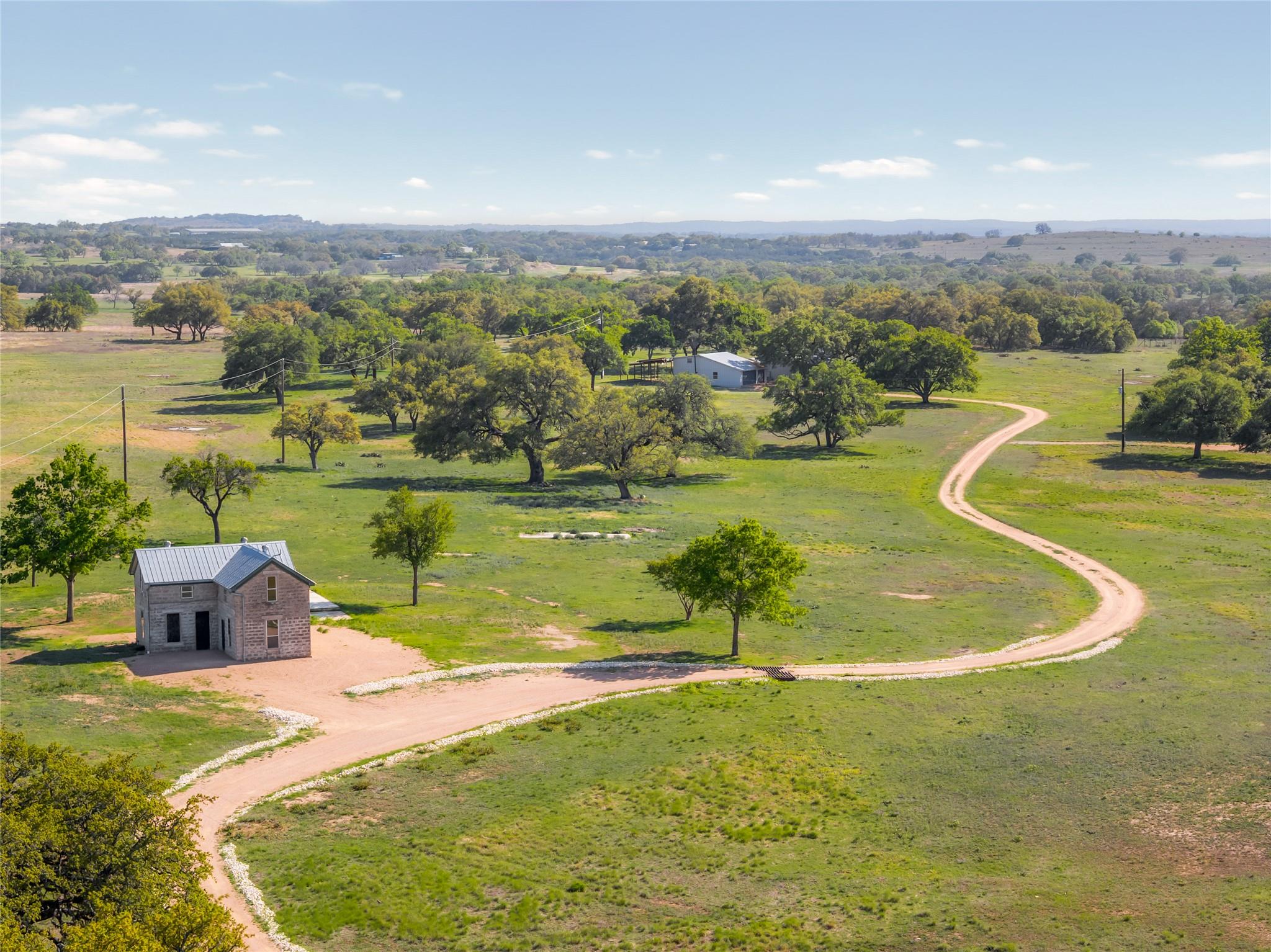 Listing photo 1 of 9695  W US 290 Hwy