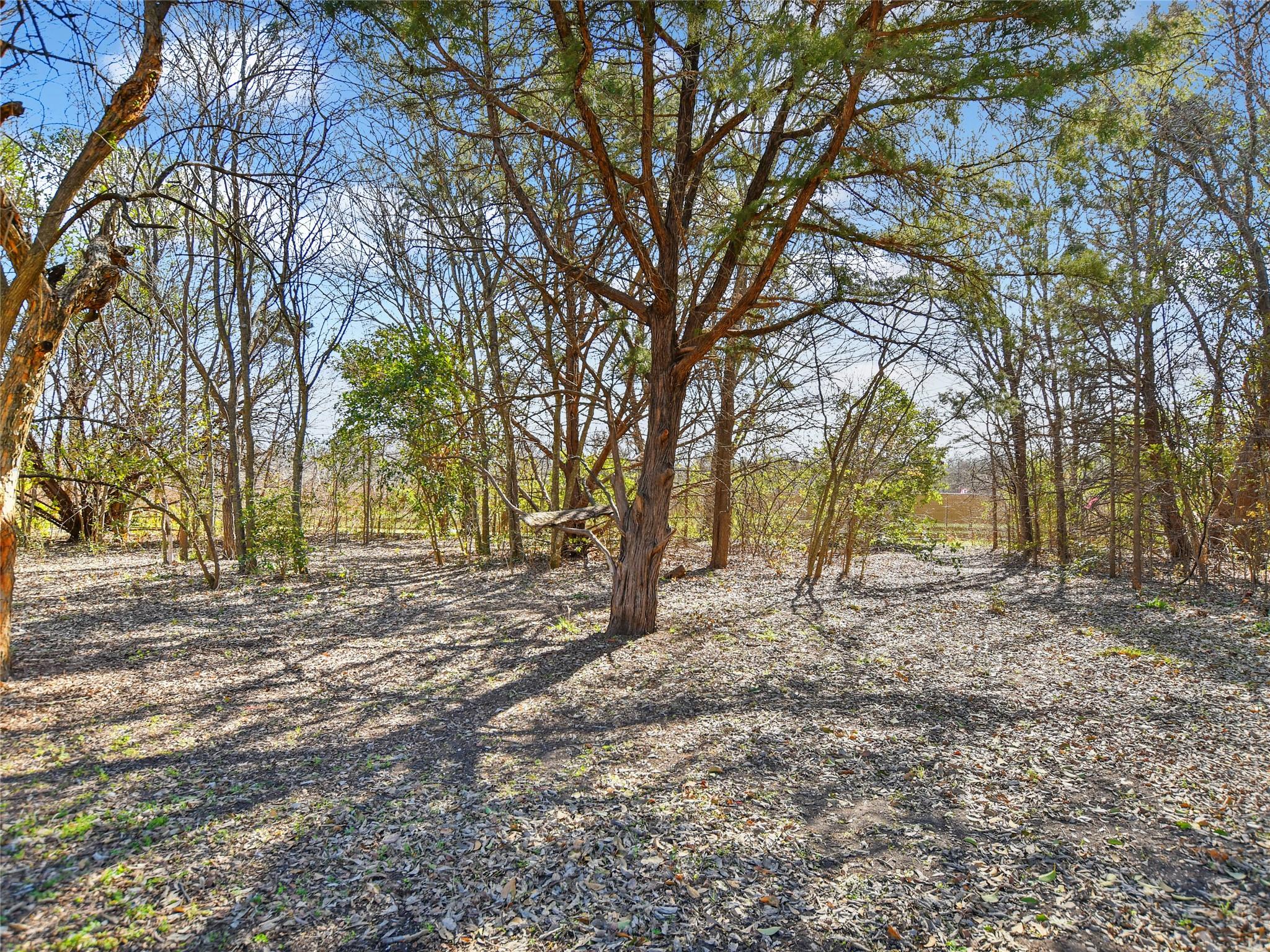 Listing photo 1 of 000  Lott Ave
