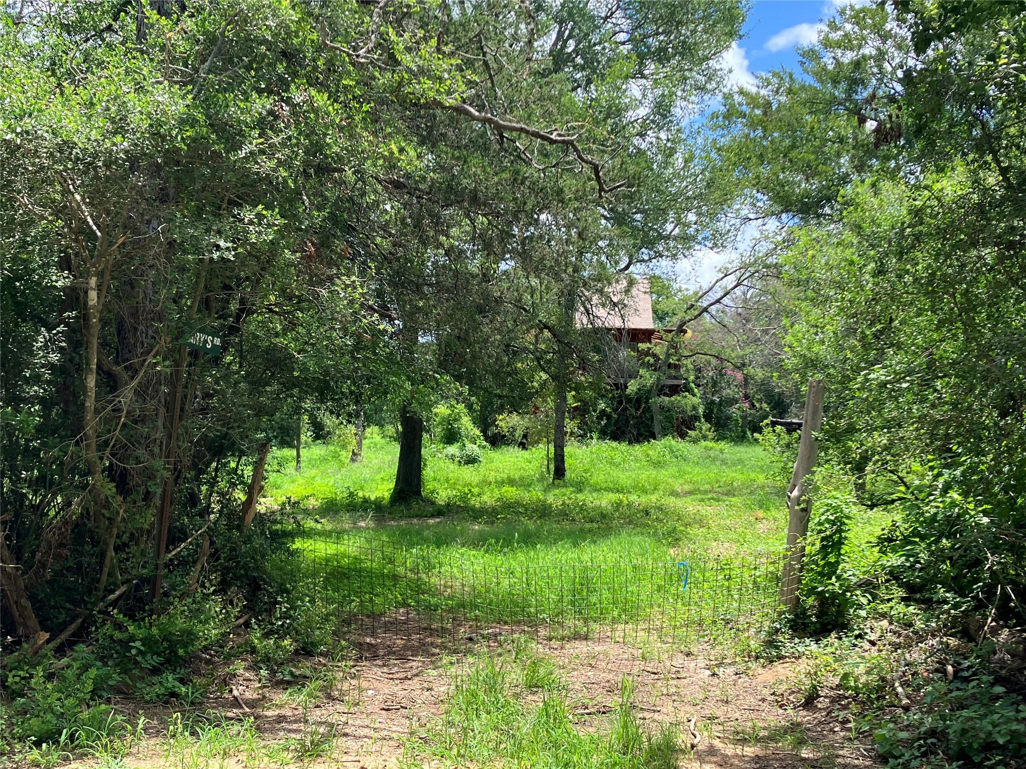 Listing photo 1 of 693  Saint Mary's Rd