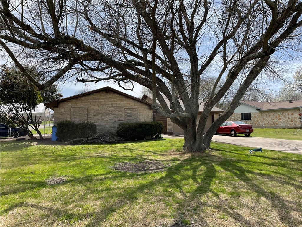 Listing photo 1 of 801  Old Austin Pflugerville Rd  #A&B