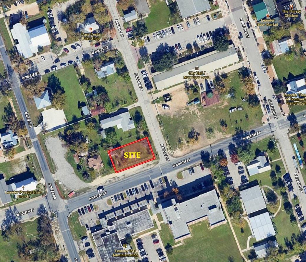 Aerial view of property and surrounding area with