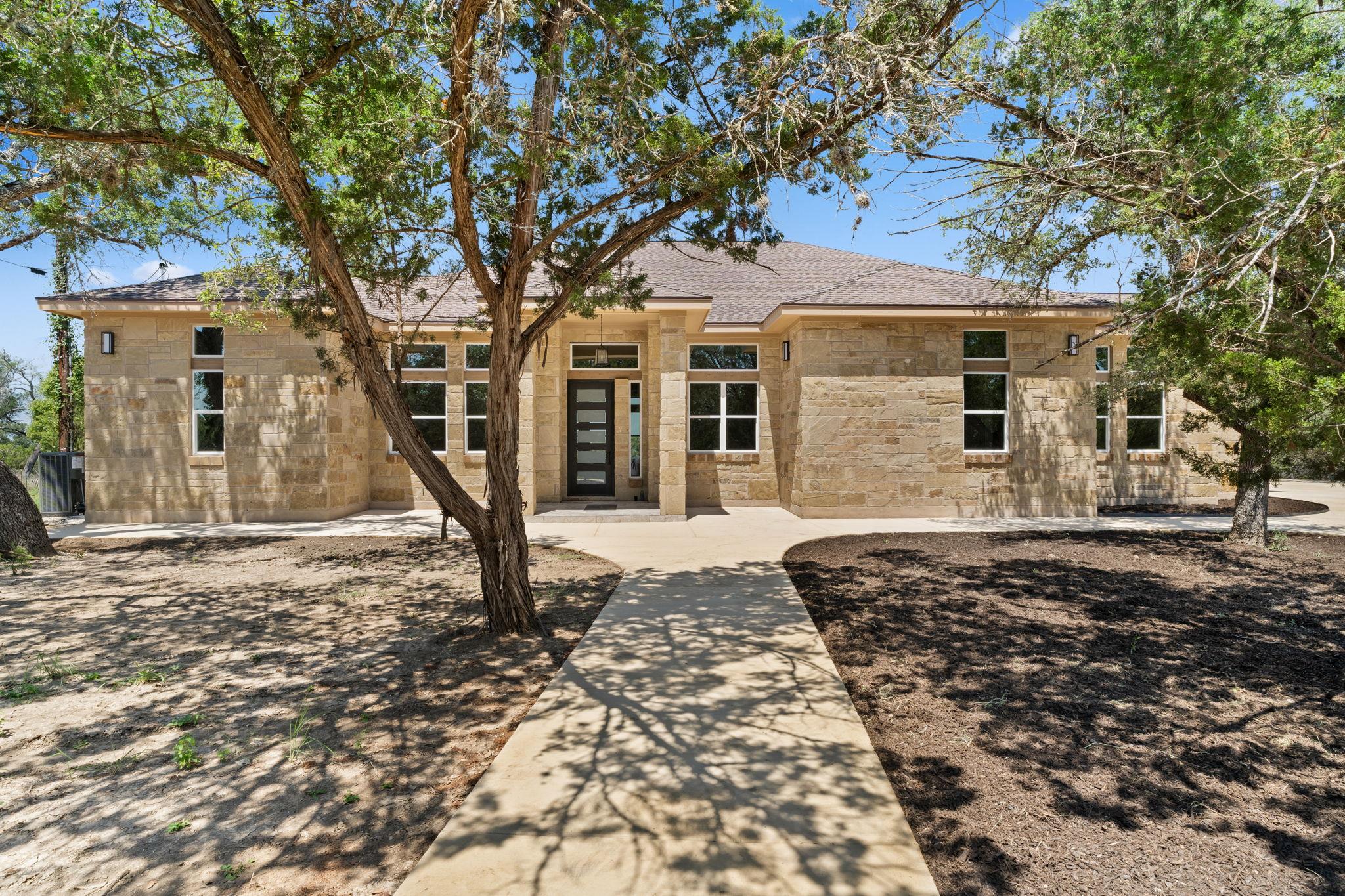 1424  Cattail Dr 매물 사진 1