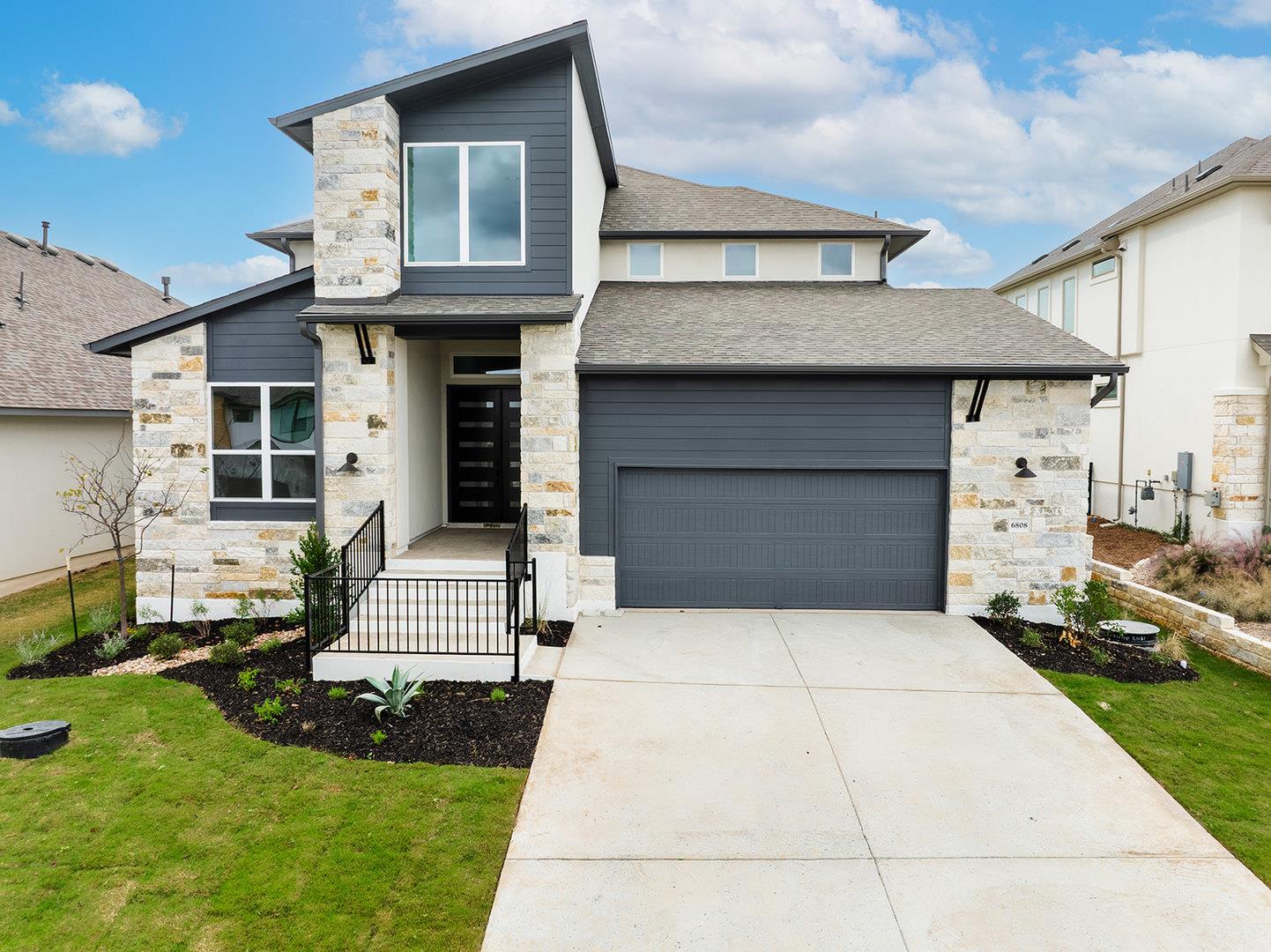Listing photo 1 of 6808  Liberty Grotto Ct