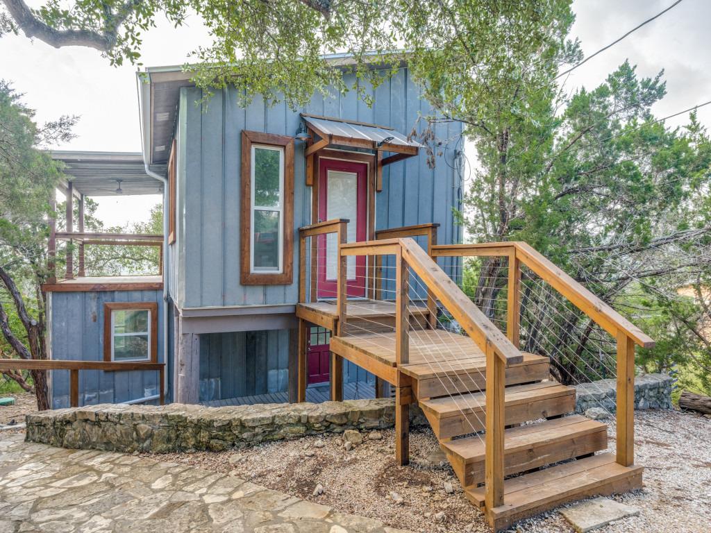 Listing photo 1 of 238  Ledgeview Dr