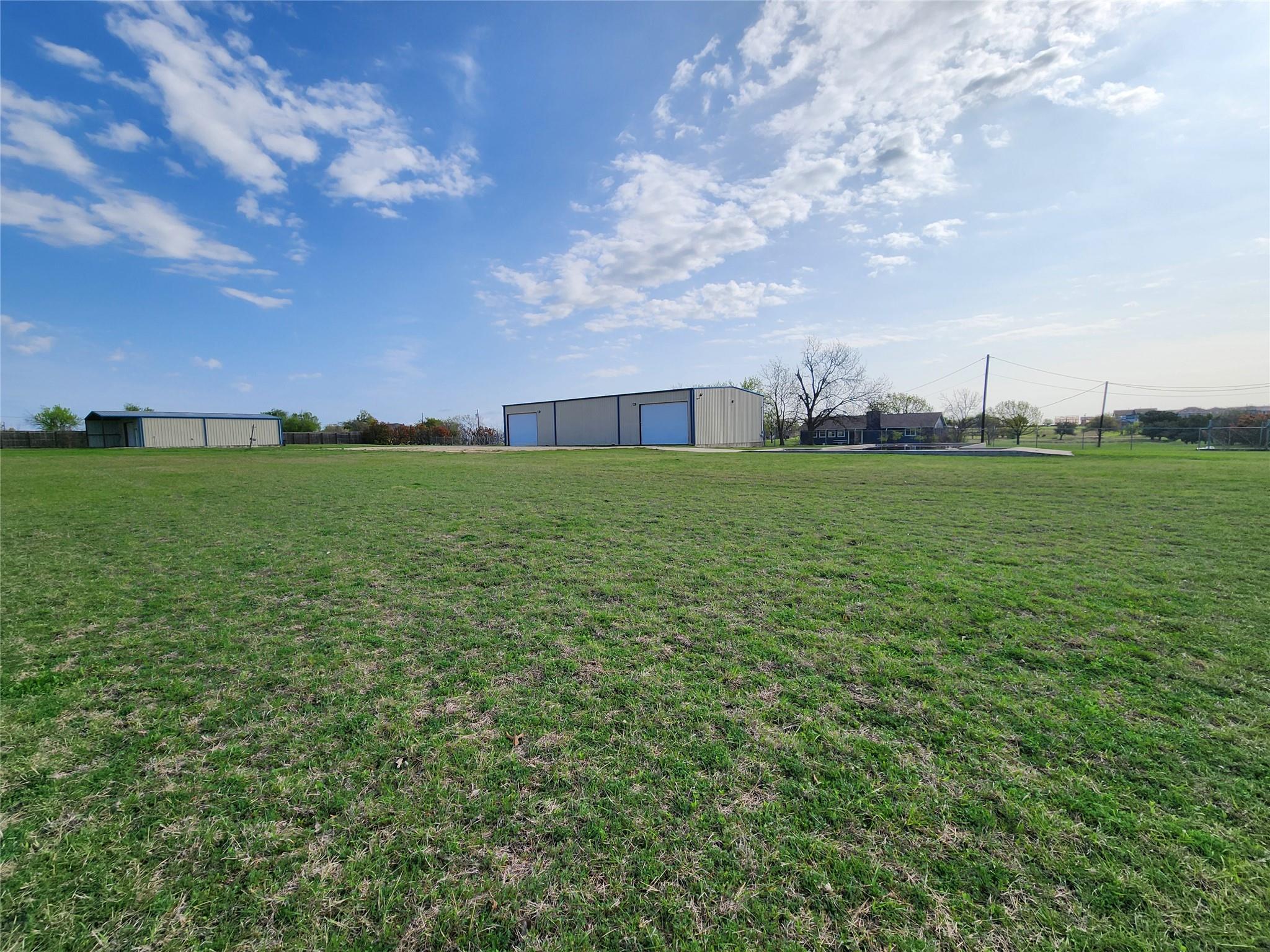Listing photo 1 of 1742  Rowe Loop