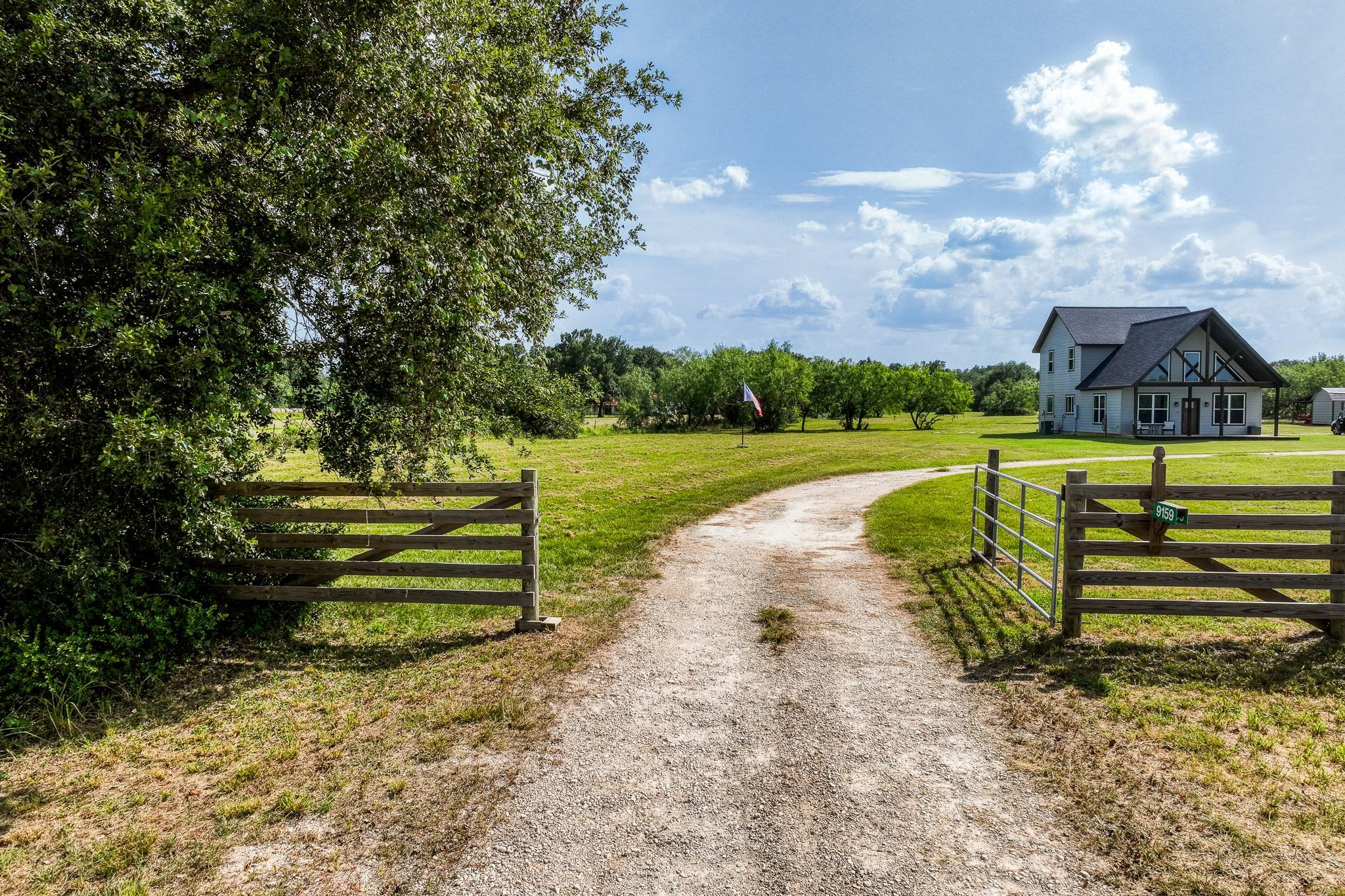 Listing photo 1 of 9159  FM 1362 None