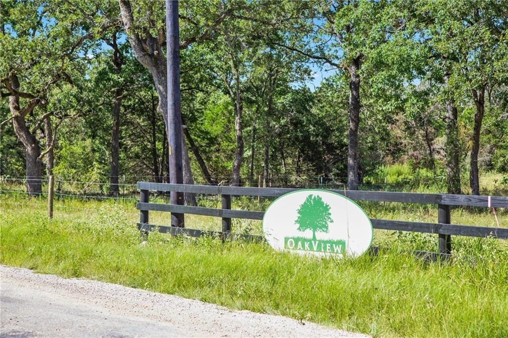 Listing photo 1 of 1136  Oak View Ln  #Lot 22