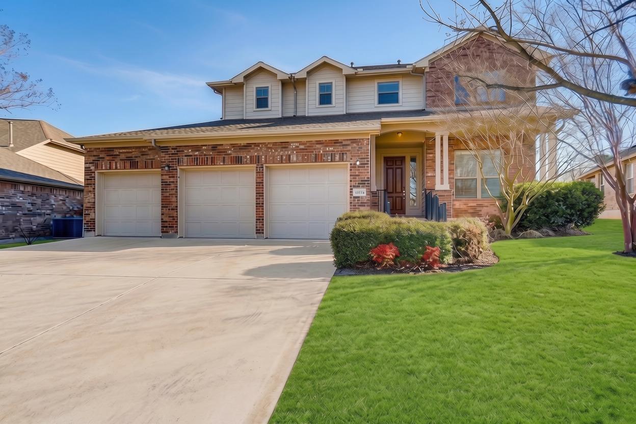 Listing photo 1 of 2409  Dovetail St
