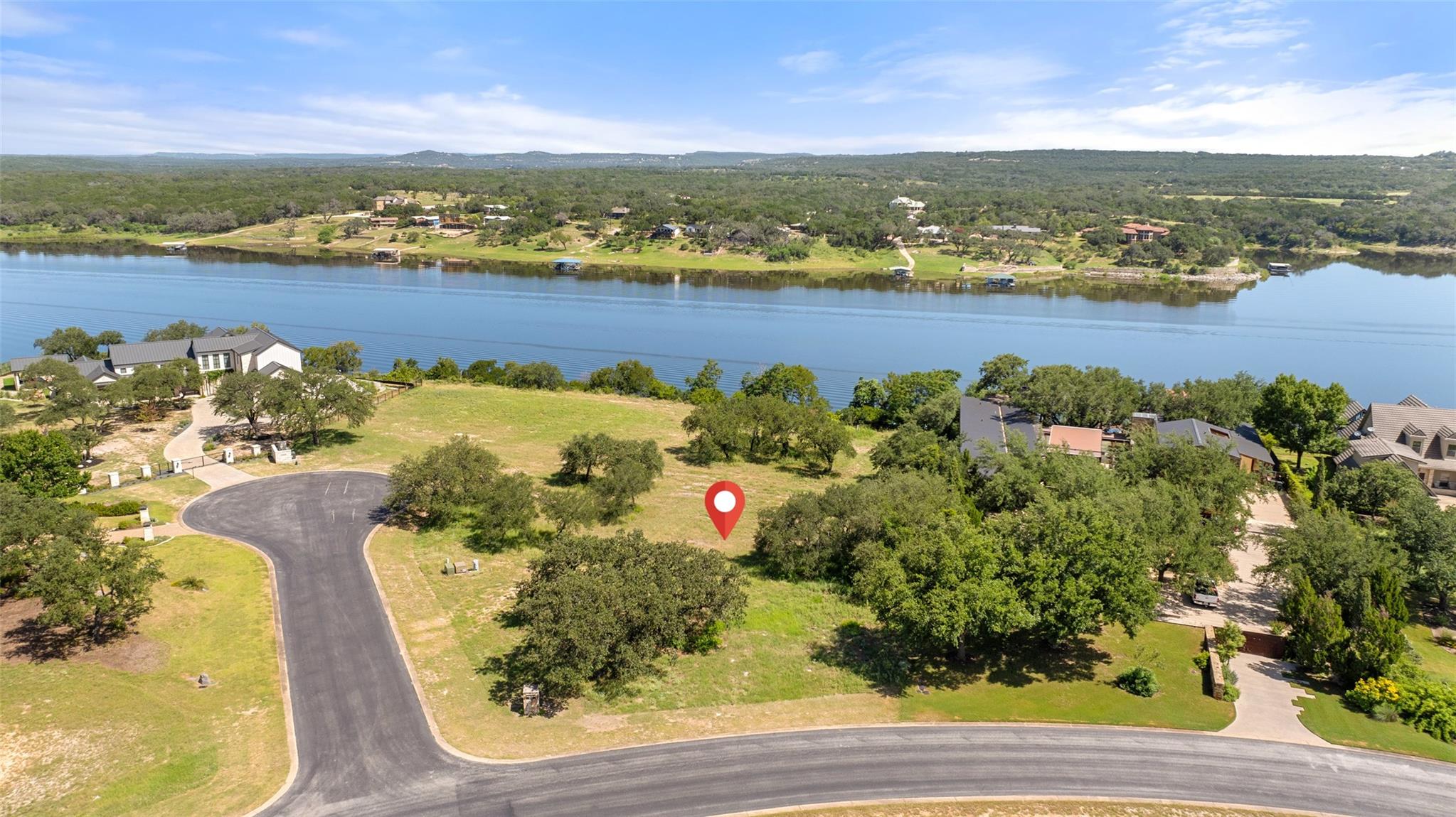 Listing photo 1 of 3200  Kahala Sunset Dr