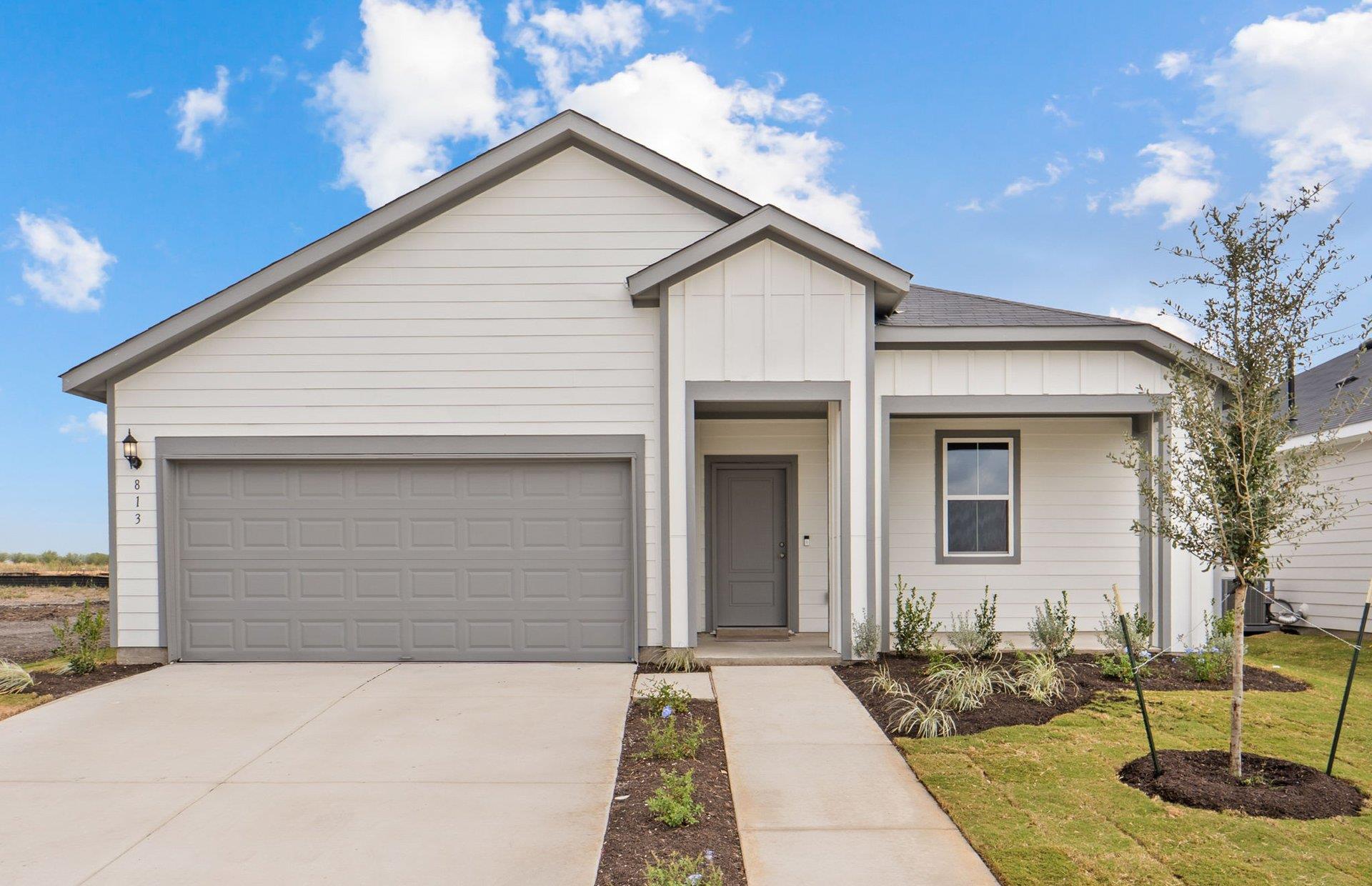 Listing photo 1 of 813  Cardenas St