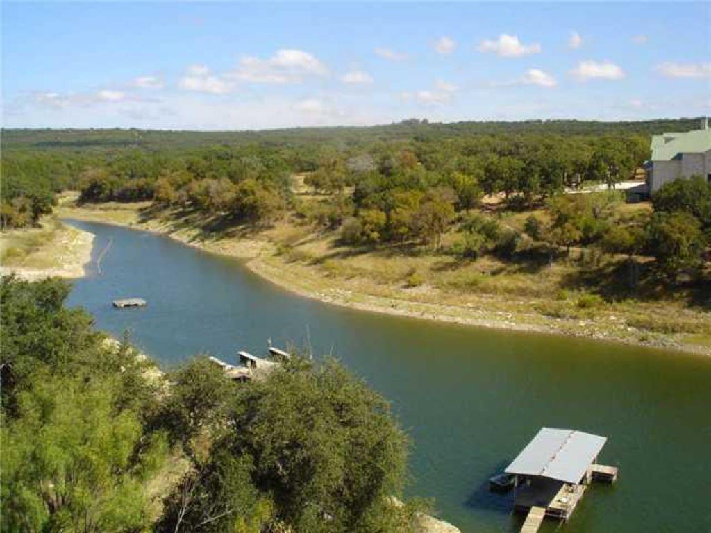 Listing photo 1 of 3705 1/2 N Peninsular Dr