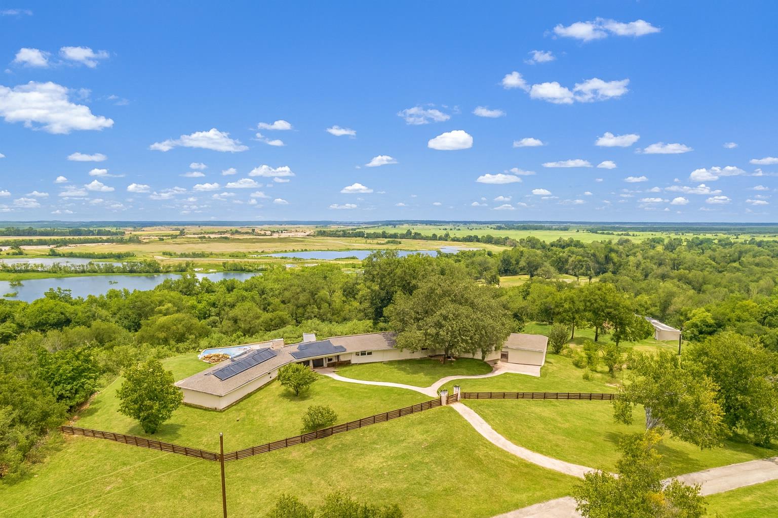Ảnh nhà đang rao bán 1 của 520  Double Eagle Ranch Dr