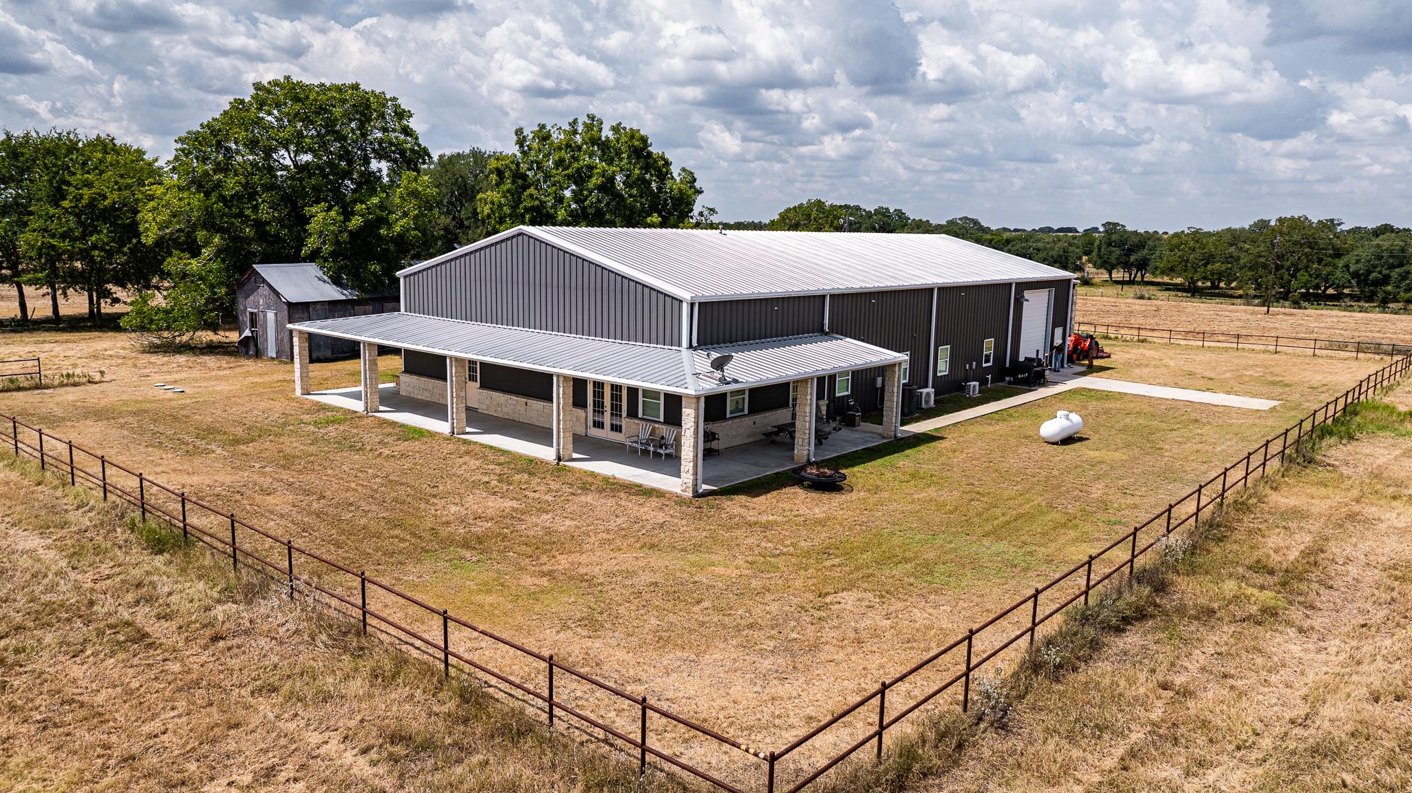 Listing photo 1 of 258  Private Road 2006 None