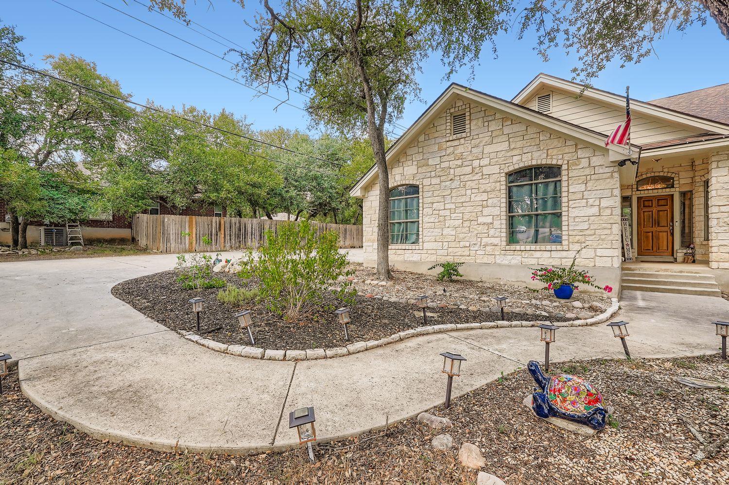 Listing photo 1 of 100  Quarry Springs Dr