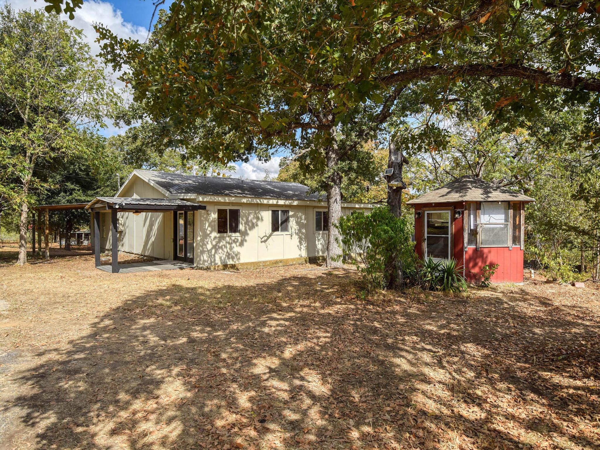 Listing photo 1 of 176  Lacy Dr