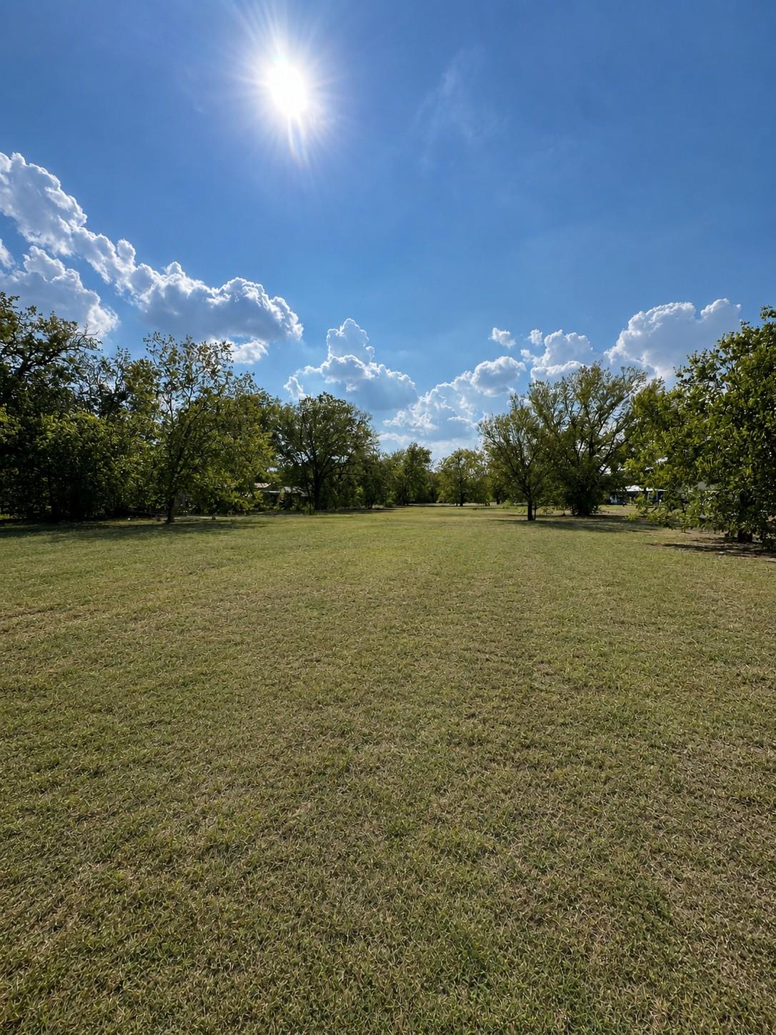 A verdant expanse of land offers endless possibil