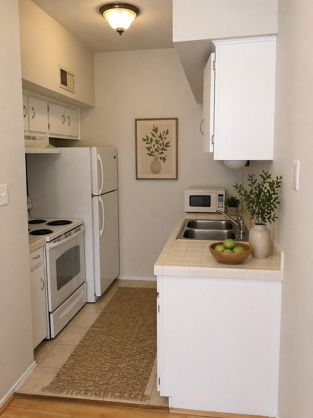Listing photo 1 of 3316  Guadalupe St  #201