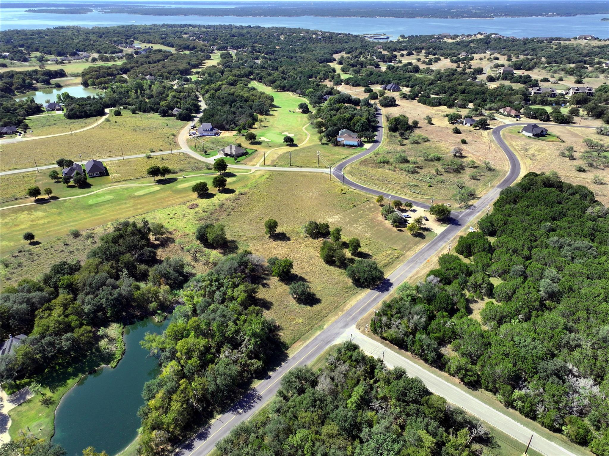Listing photo 1 of 1091  White Bluff Dr
