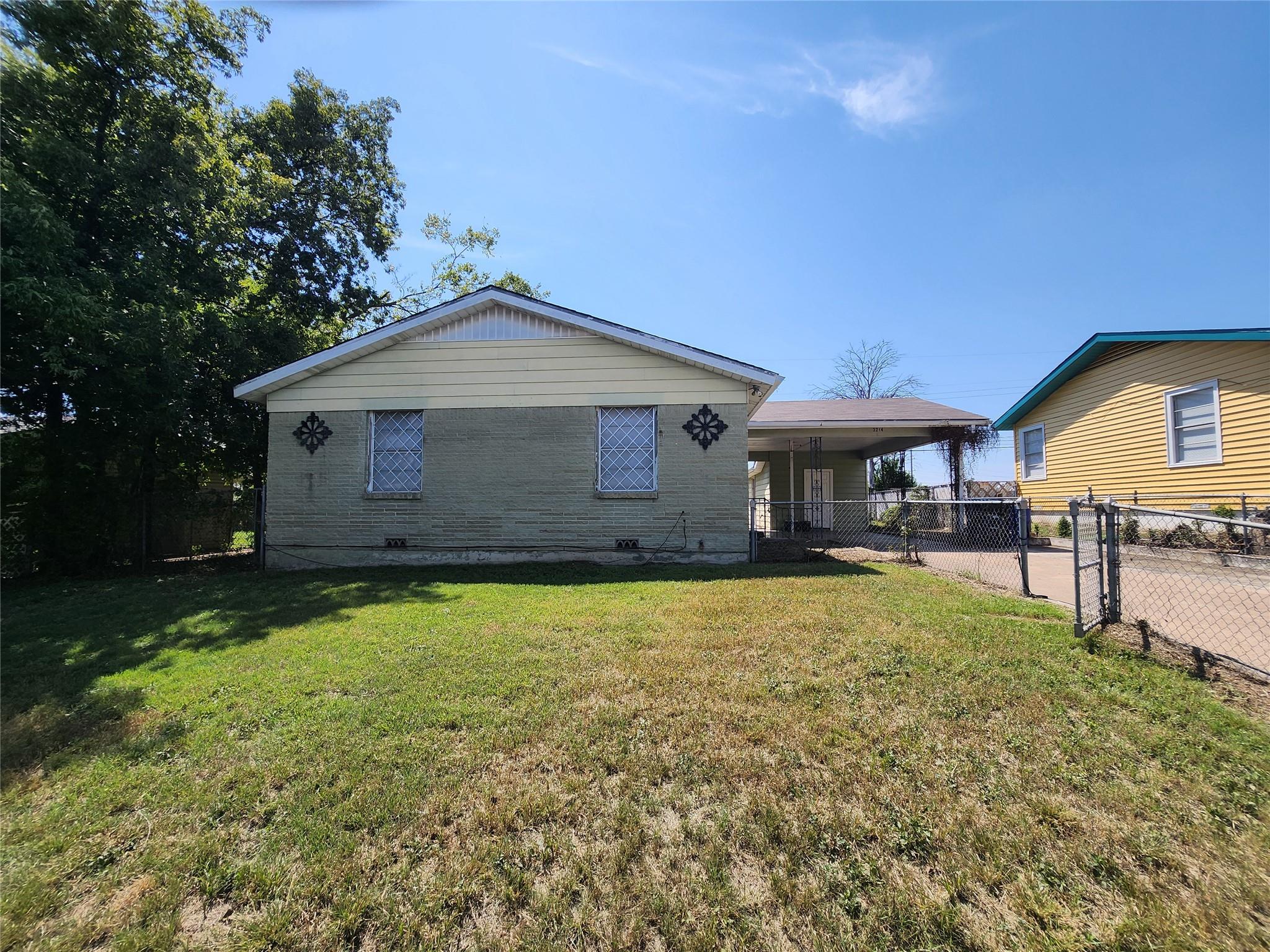 3214  Longview Dr 매물 사진 1