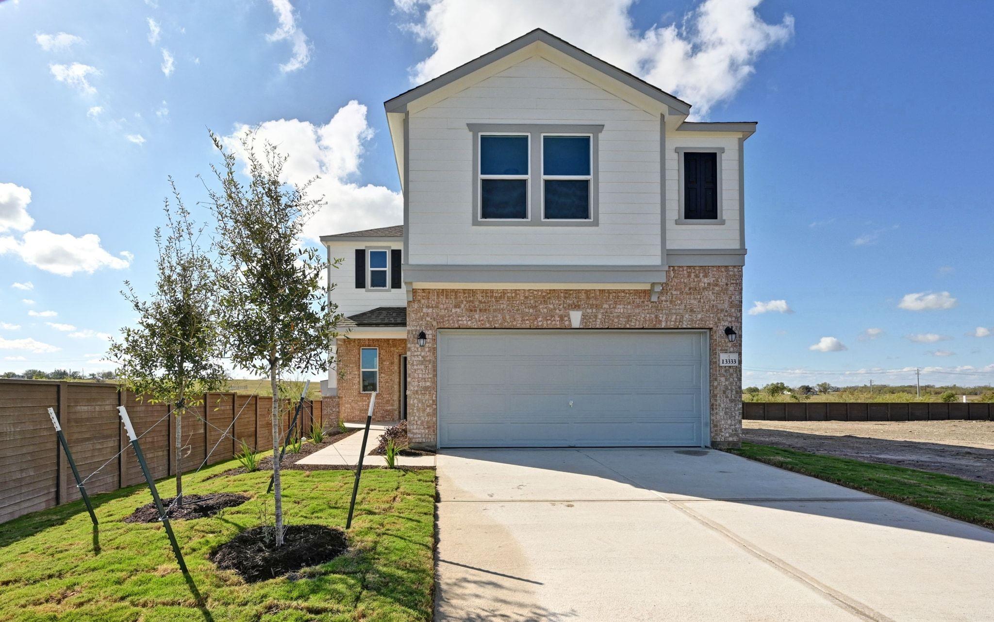 Listing photo 1 of 13333  Kincane Dr