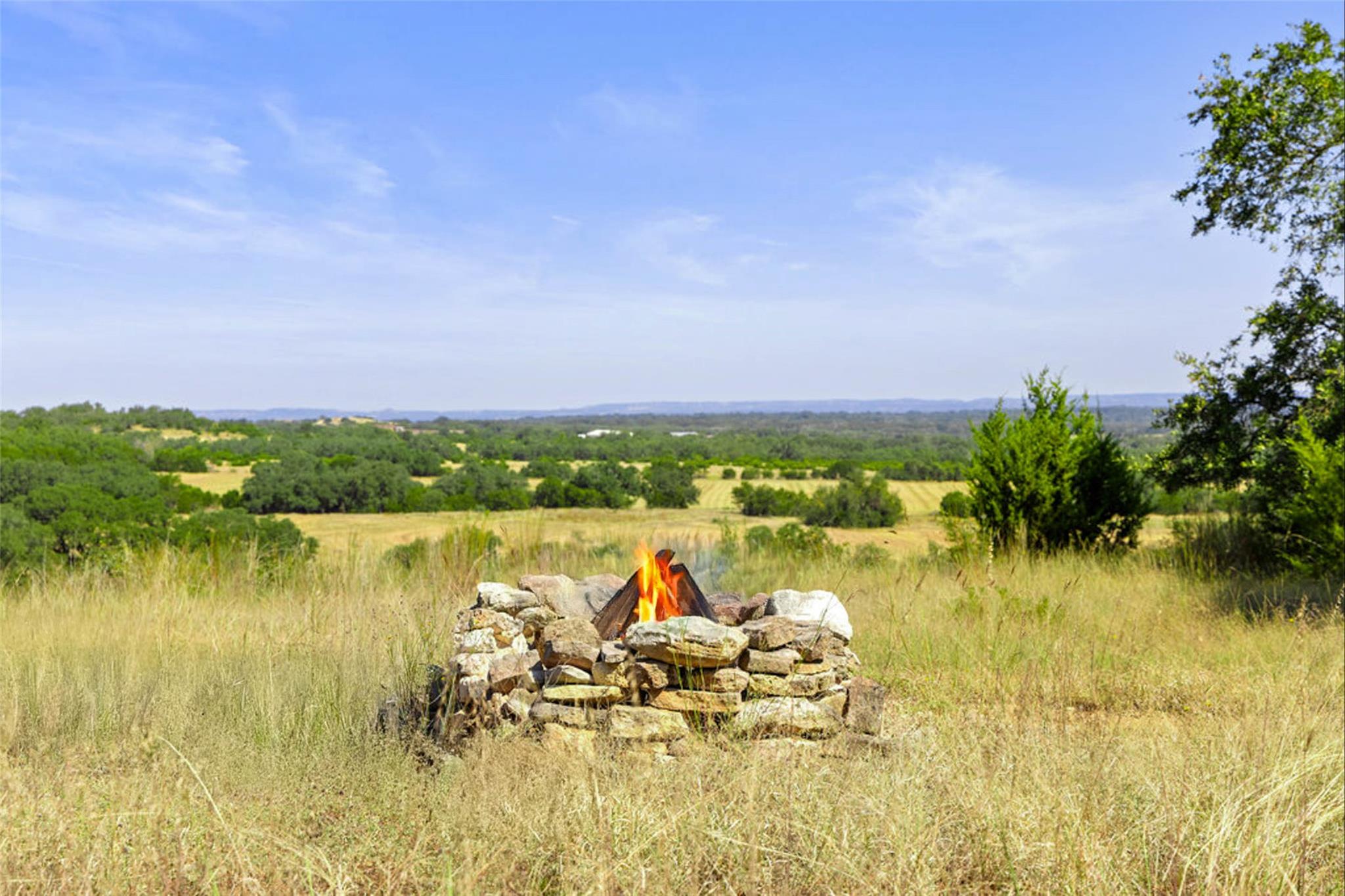 View of yard with a view of rural / pastoral area