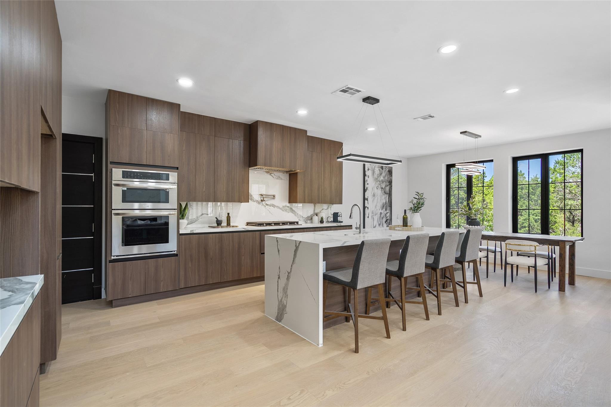 Listing photo 1 of 3206  Marshall Ave